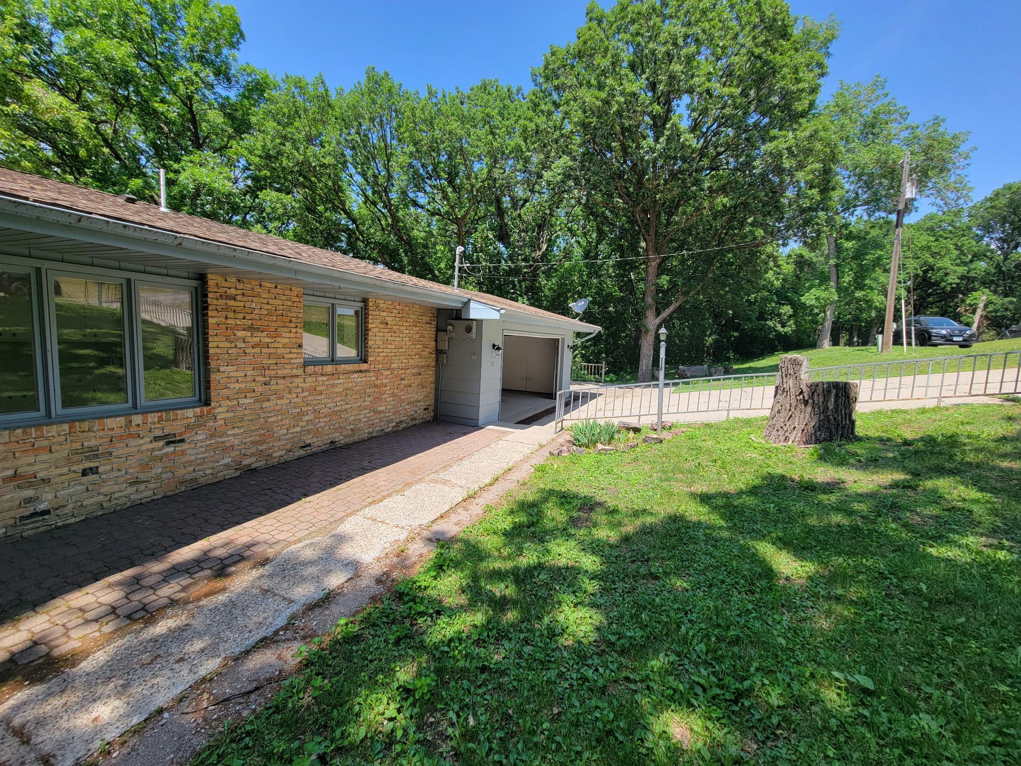 517 Guttenberg Heights