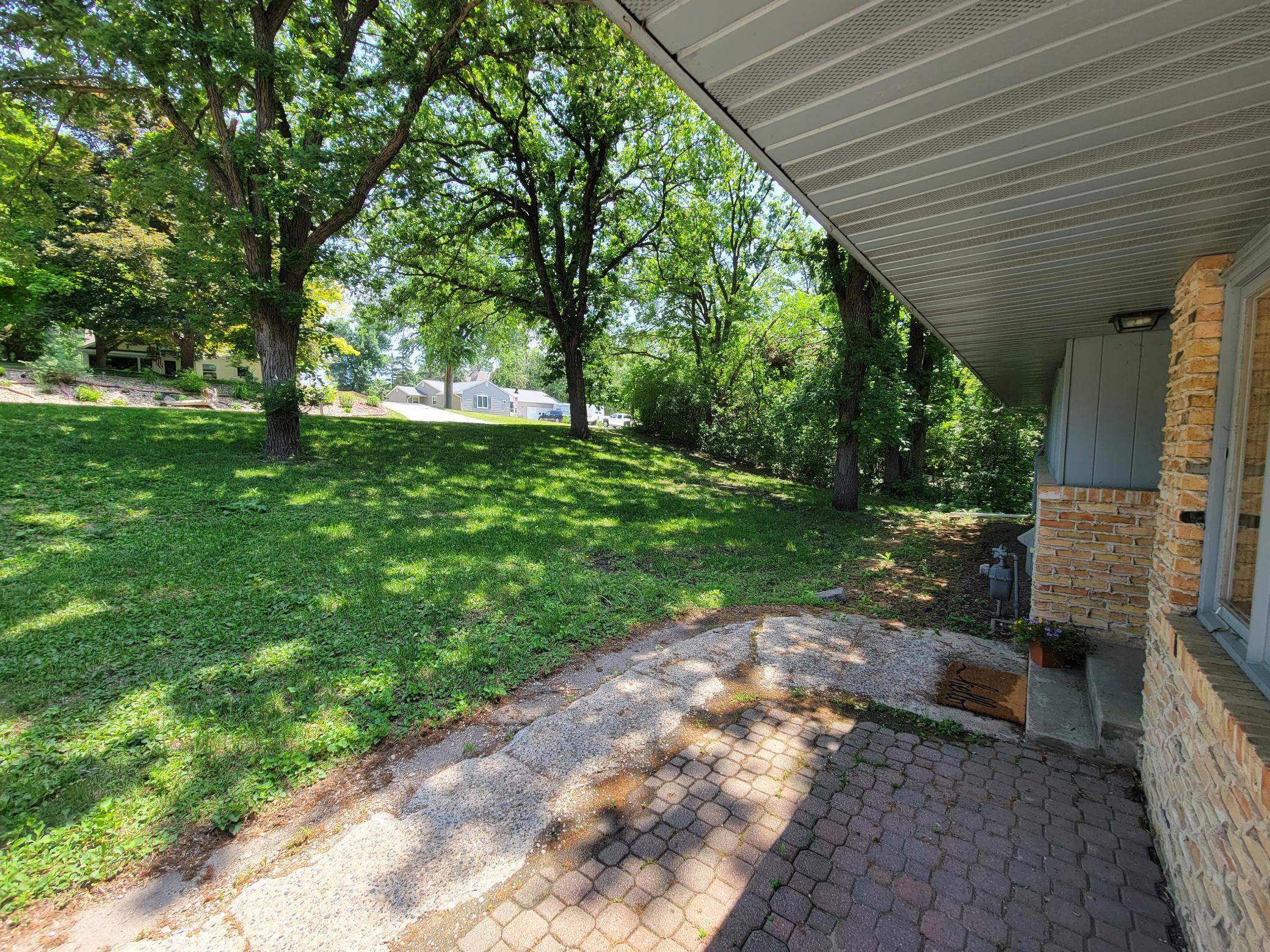 517 Guttenberg Heights