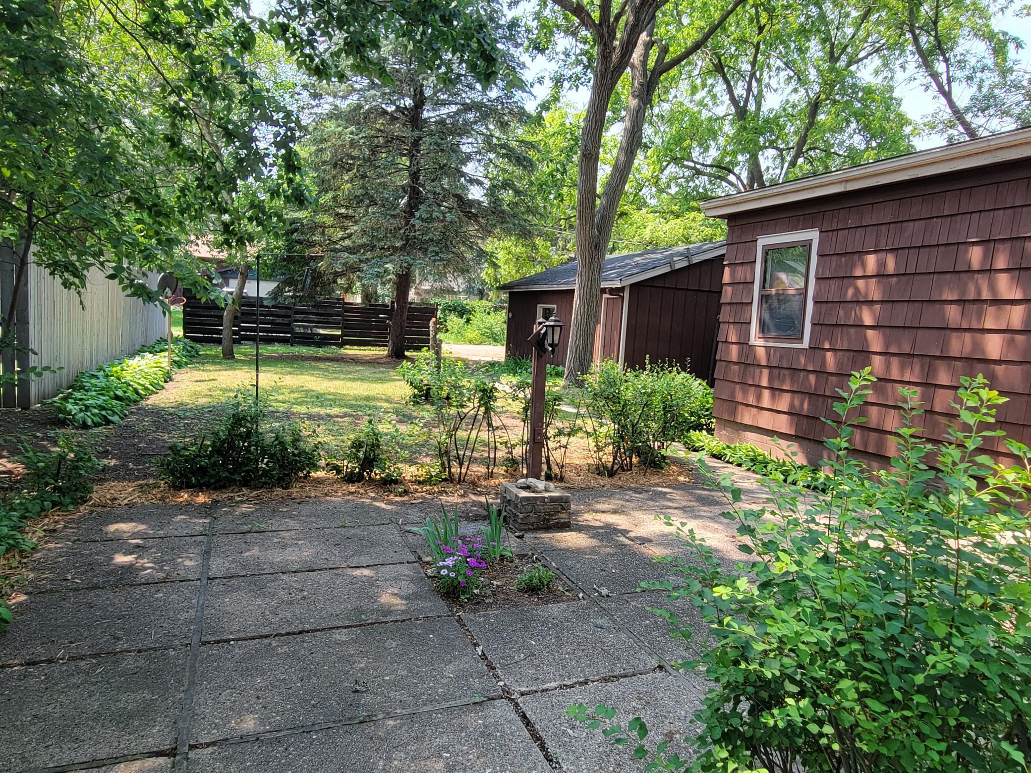 816 Elm Street