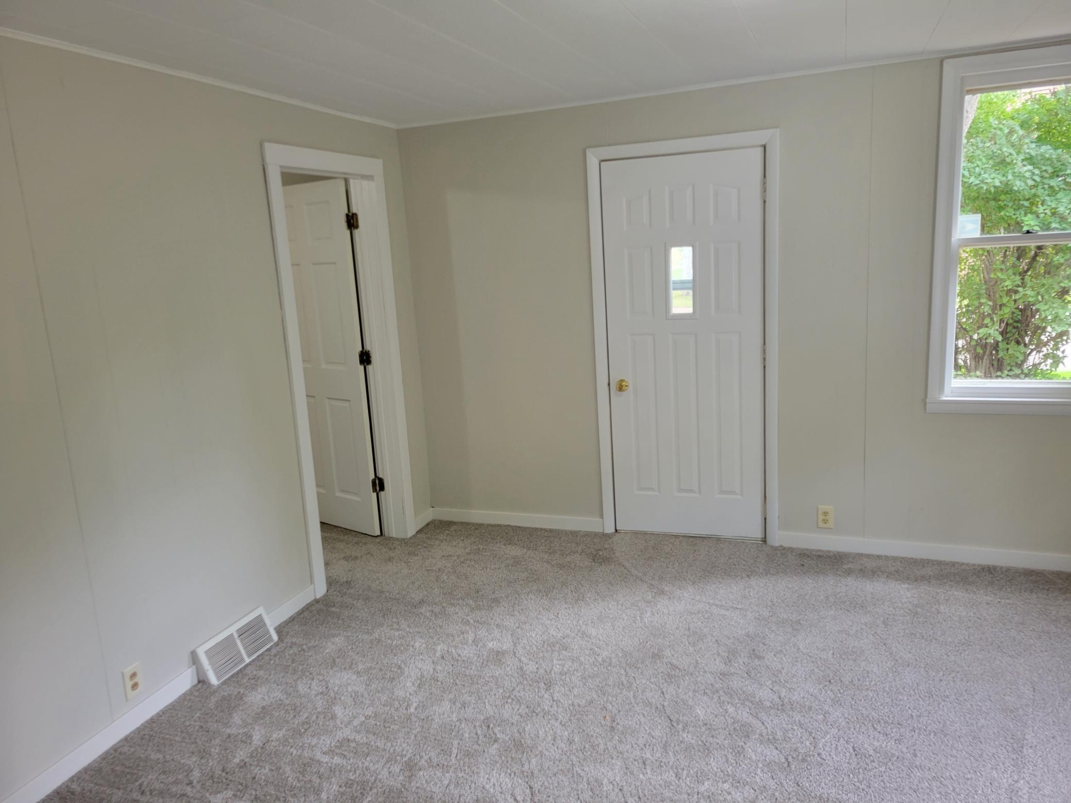 302 SE 15th Street