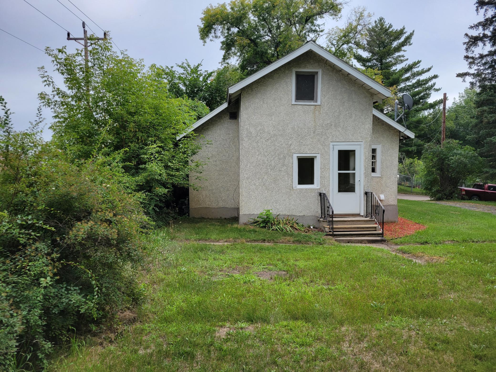 302 SE 15th Street
