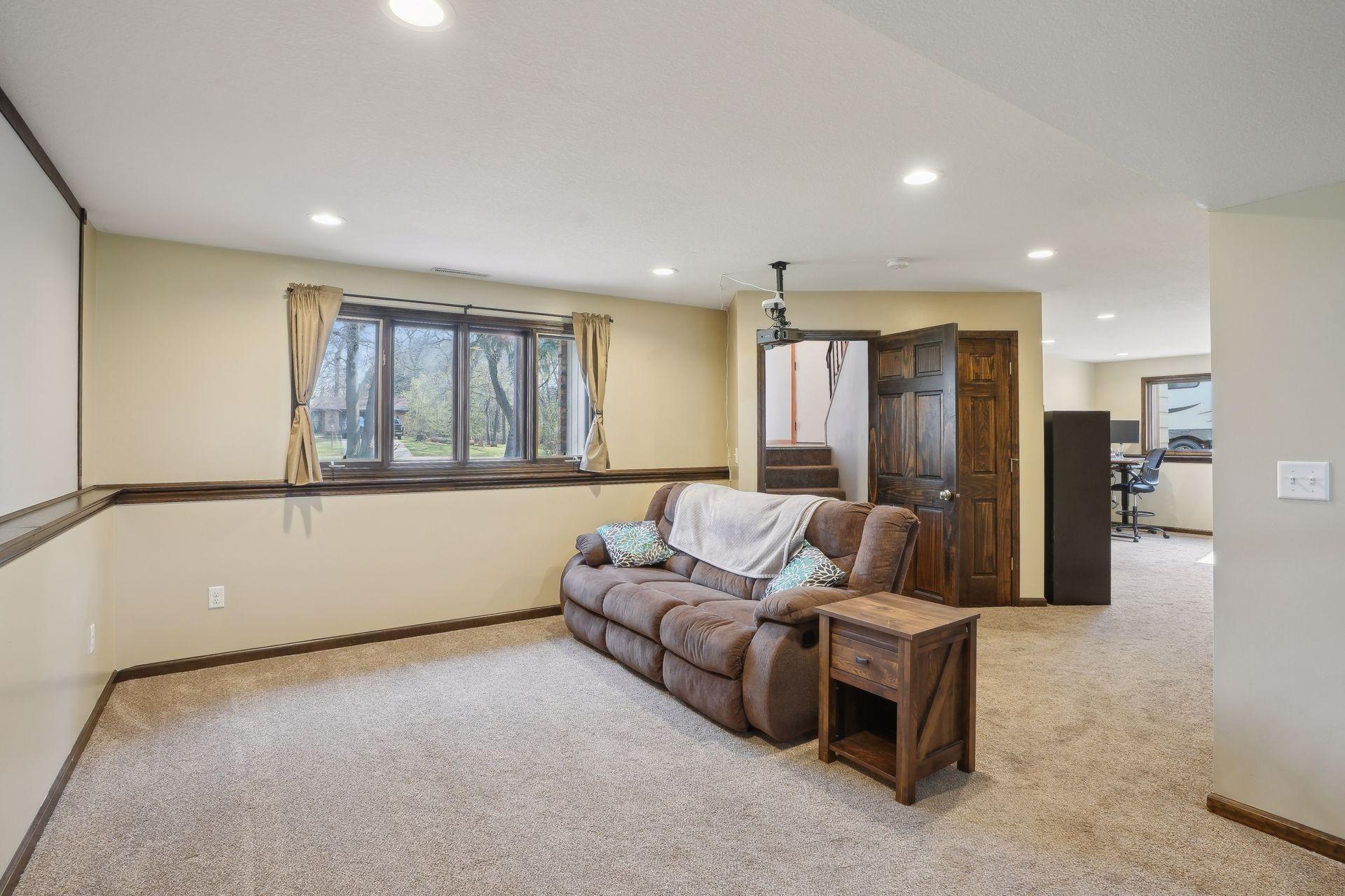 2753 225th Lane NE