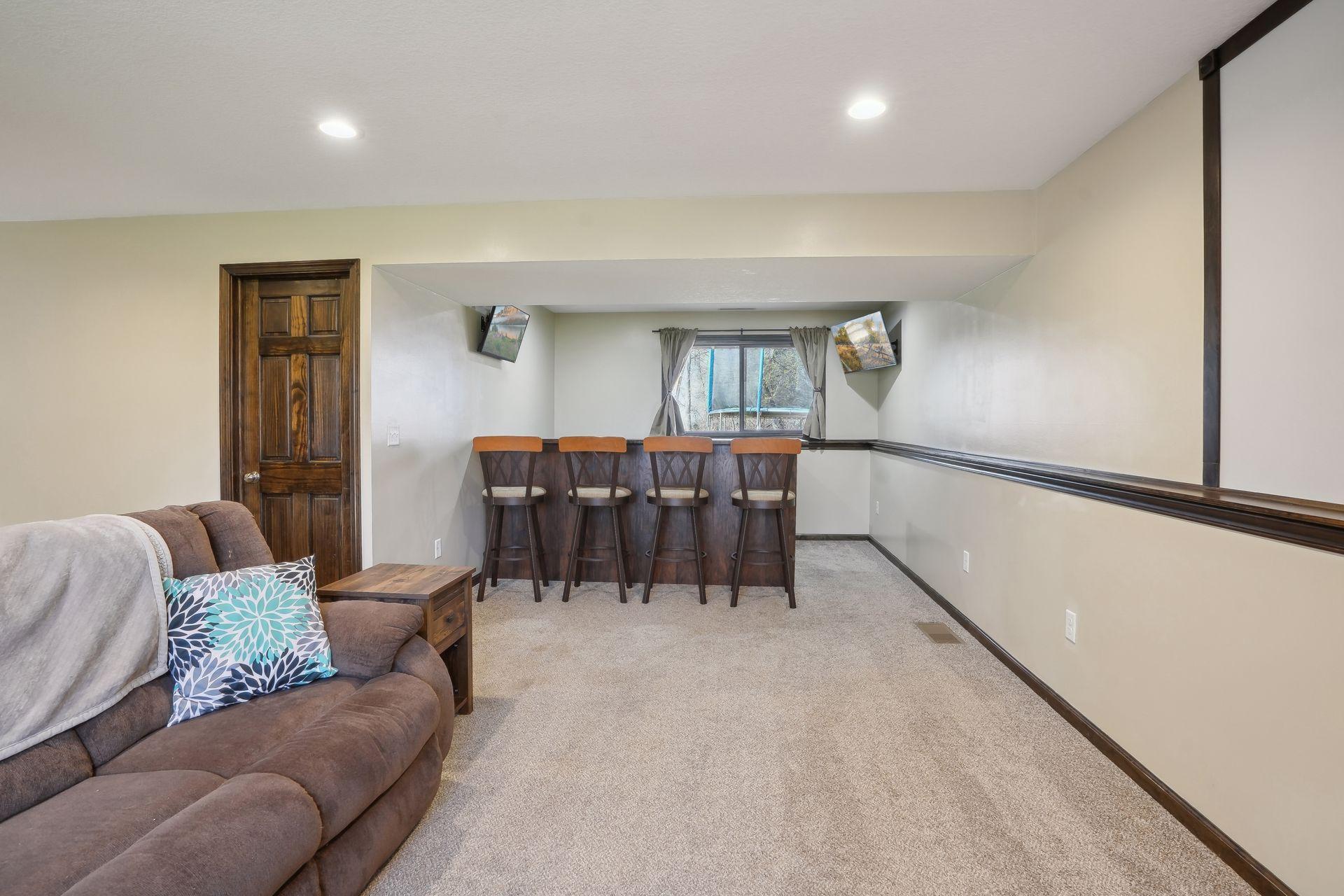 2753 225th Lane NE