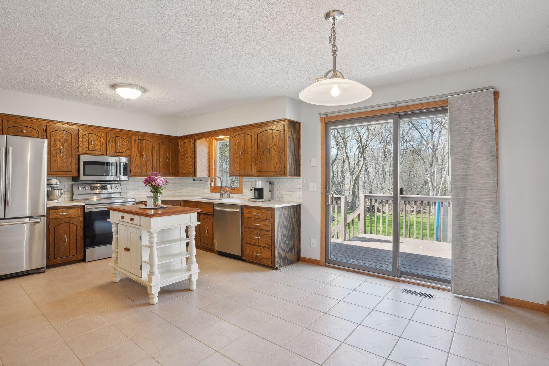 2753 225th Lane NE