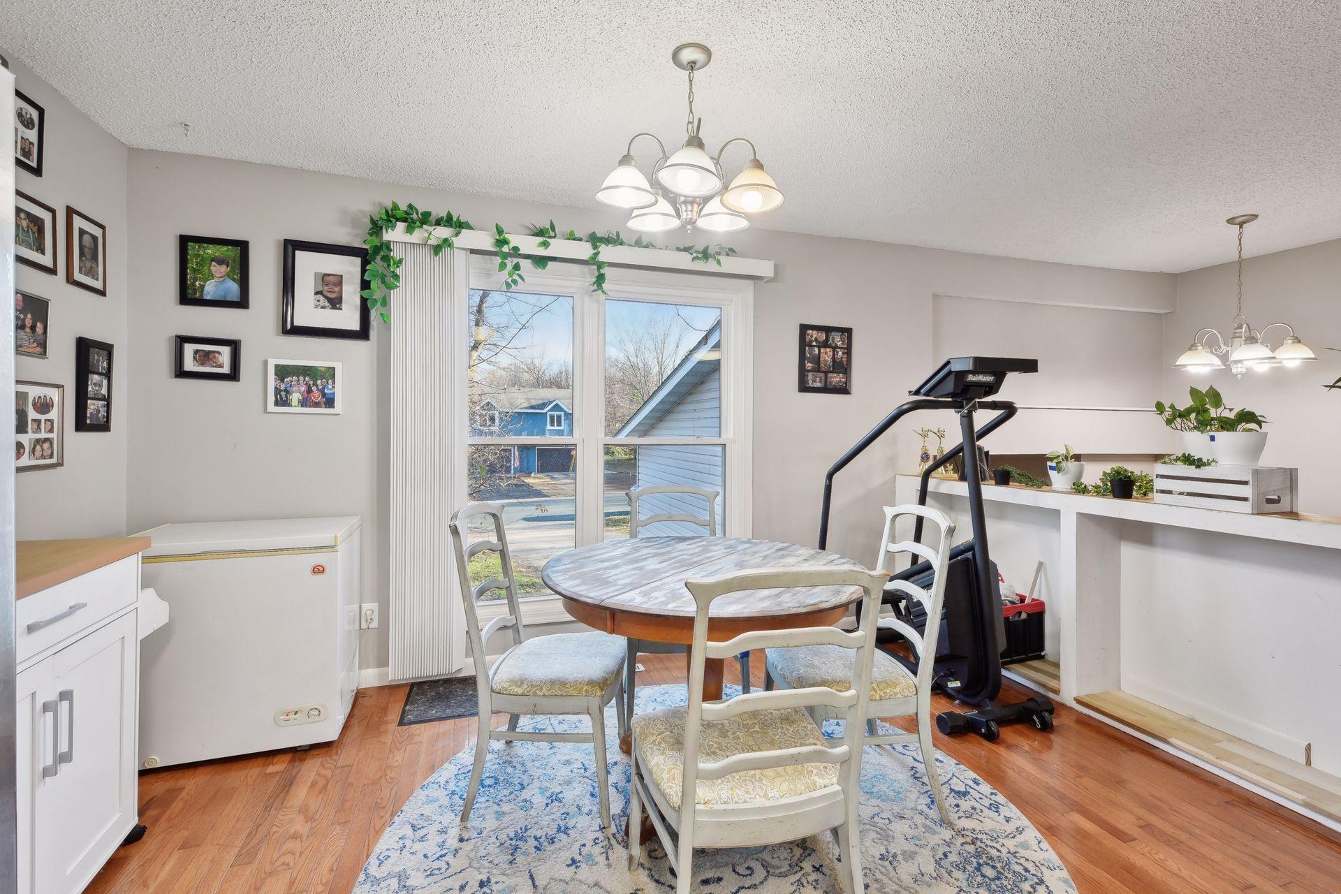 15444 Lesley Lane