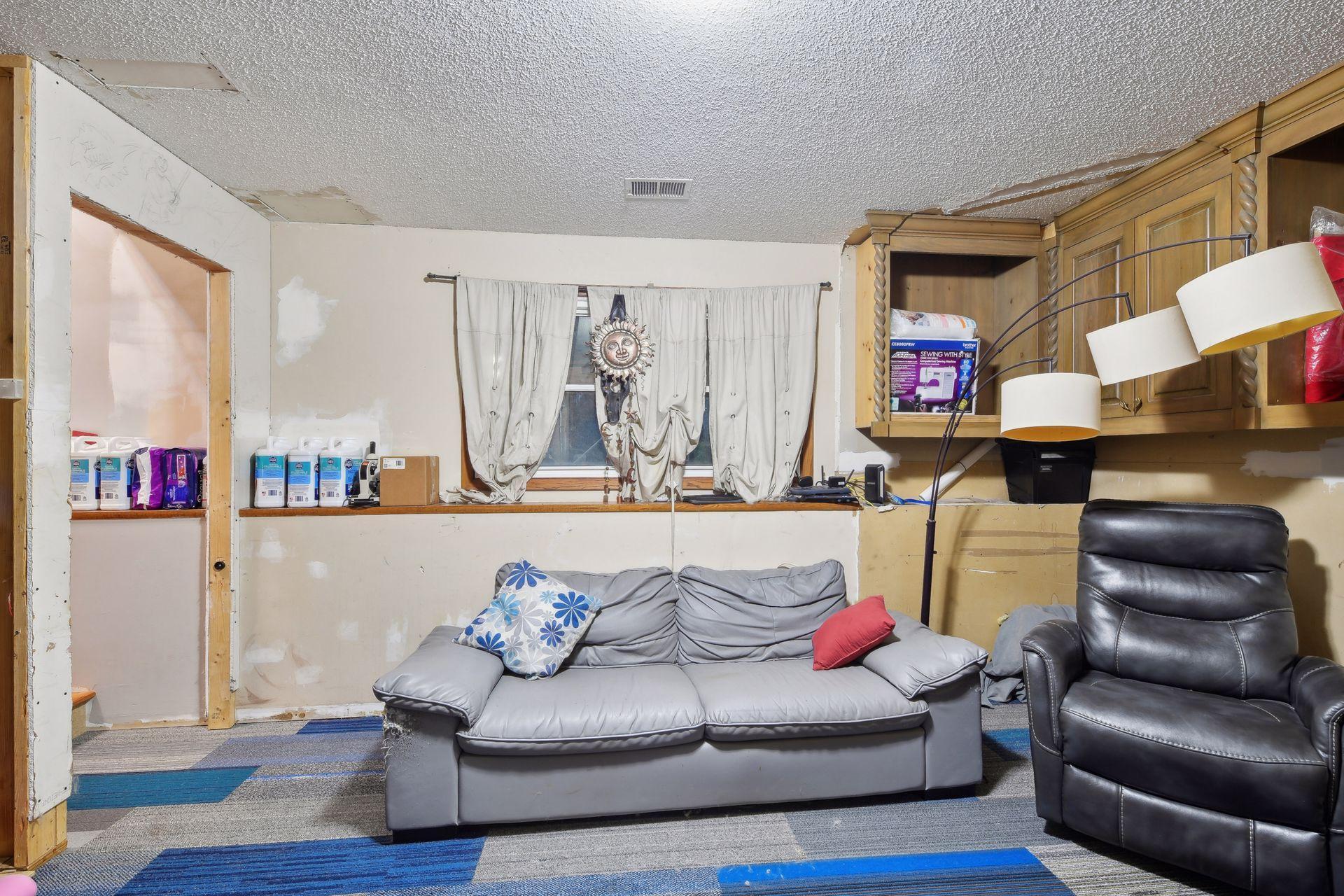 15444 Lesley Lane