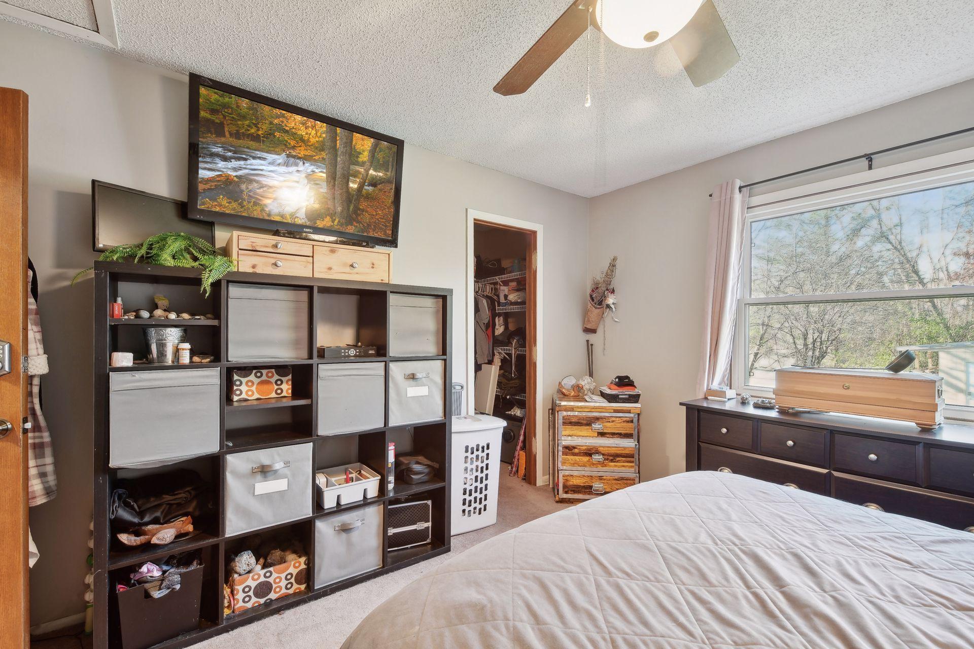 15444 Lesley Lane