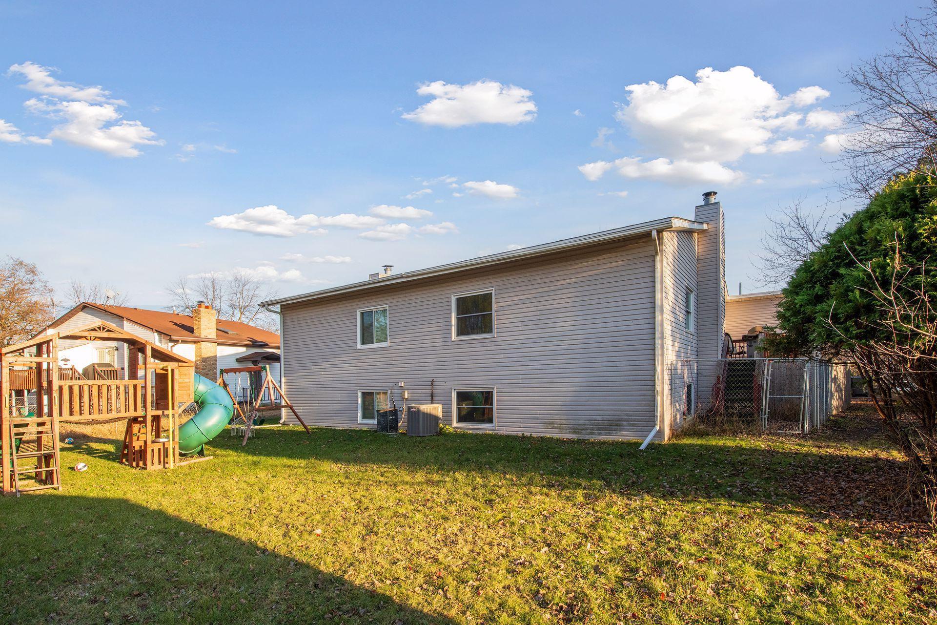 15444 Lesley Lane