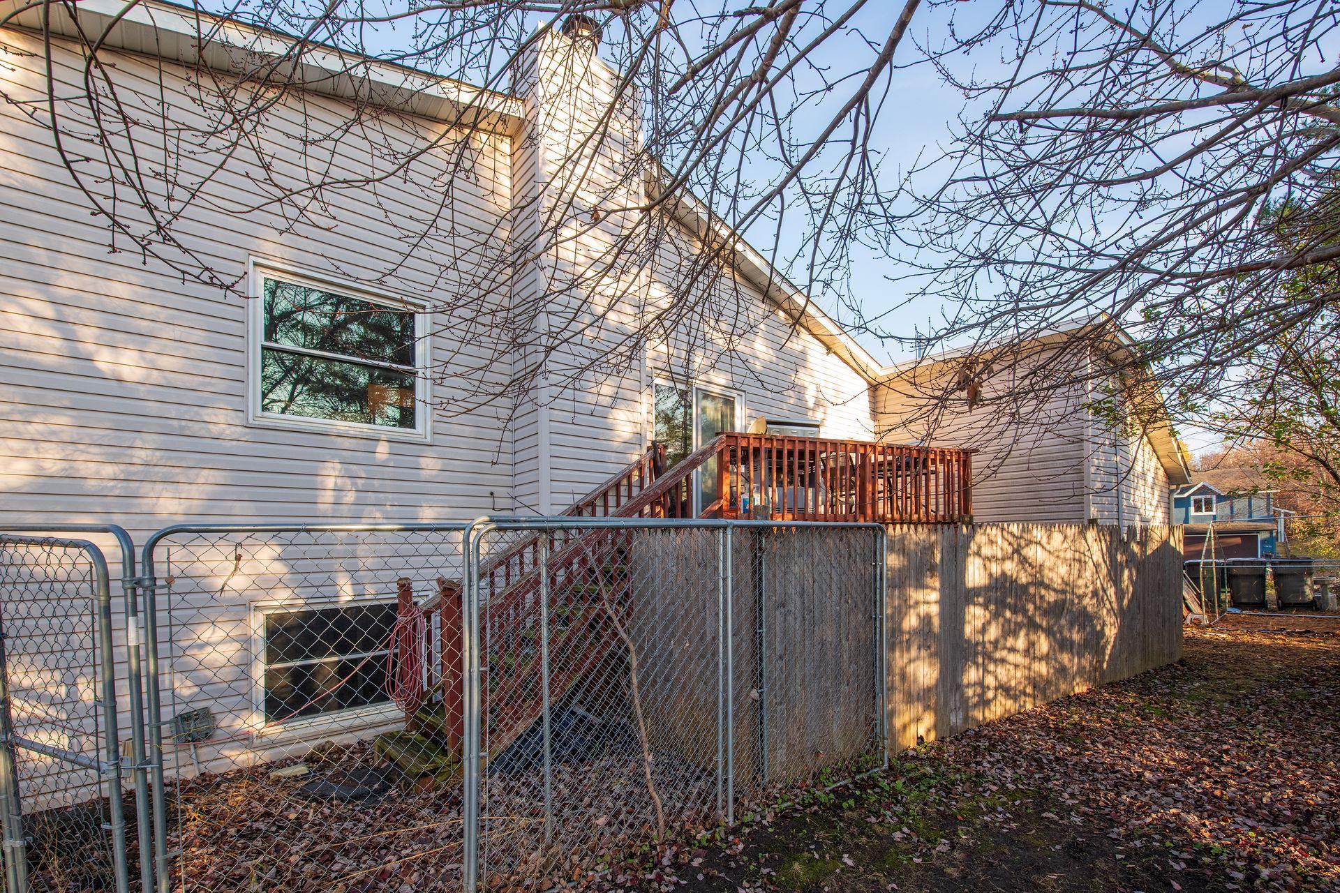 15444 Lesley Lane
