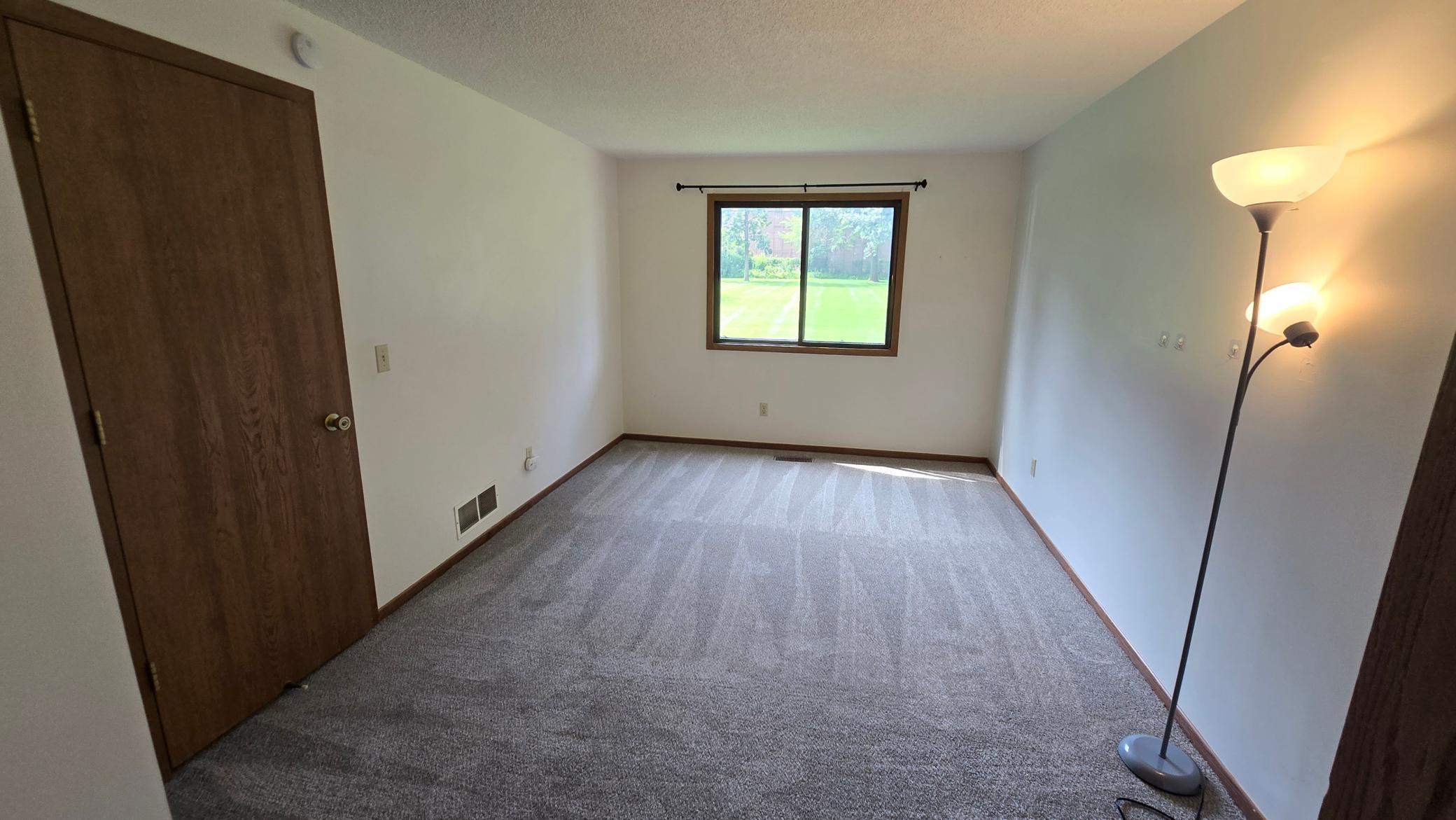 122 96th Lane NE Unit: 122