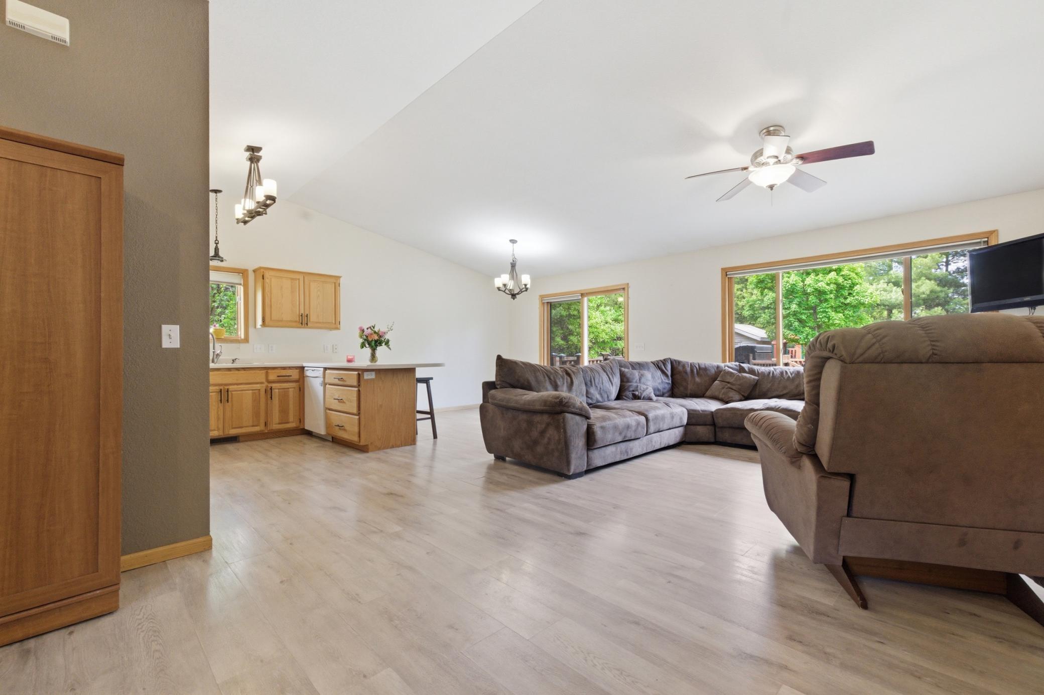4914 Cedar Scenic Road