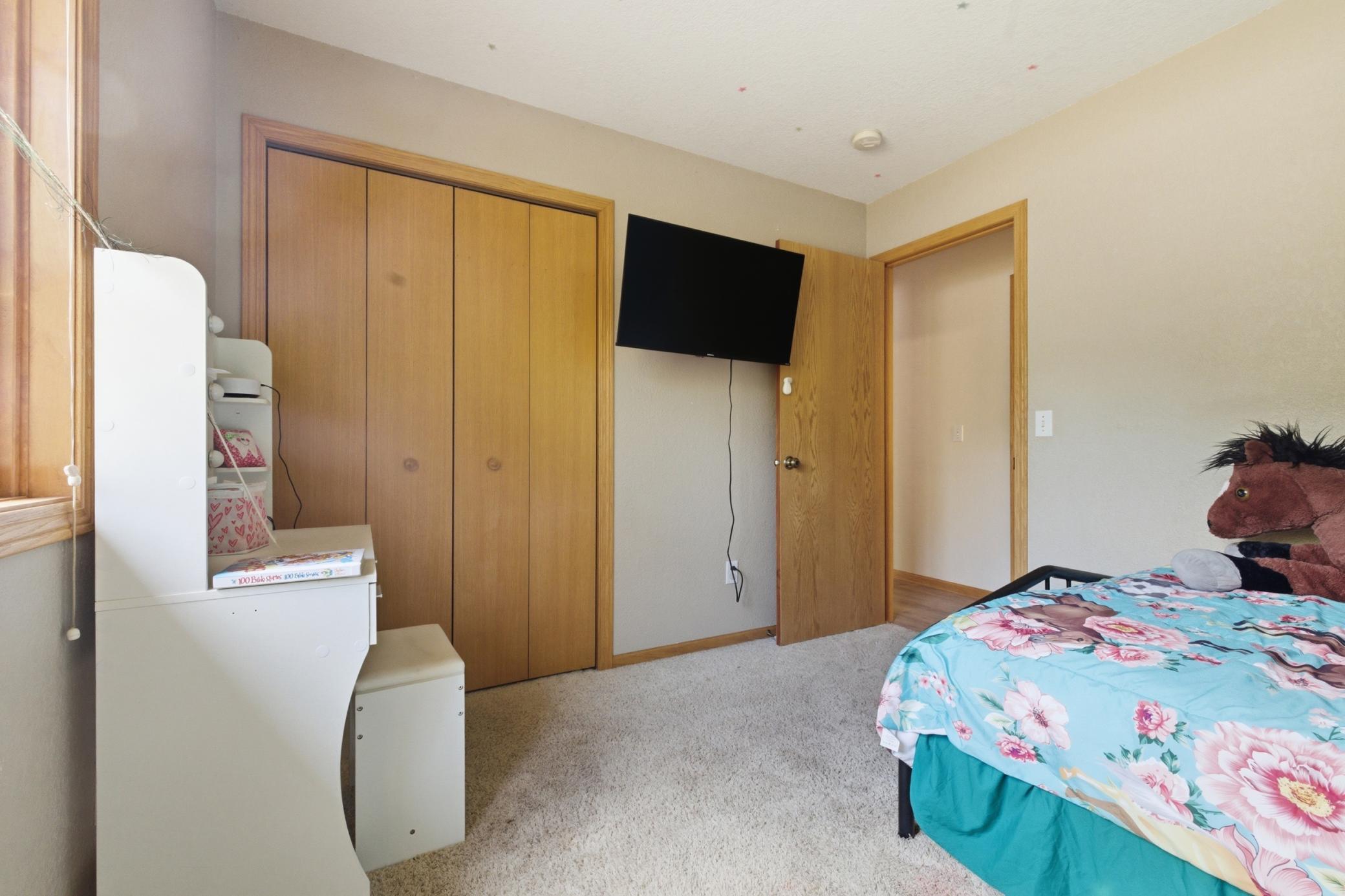 4914 Cedar Scenic Road