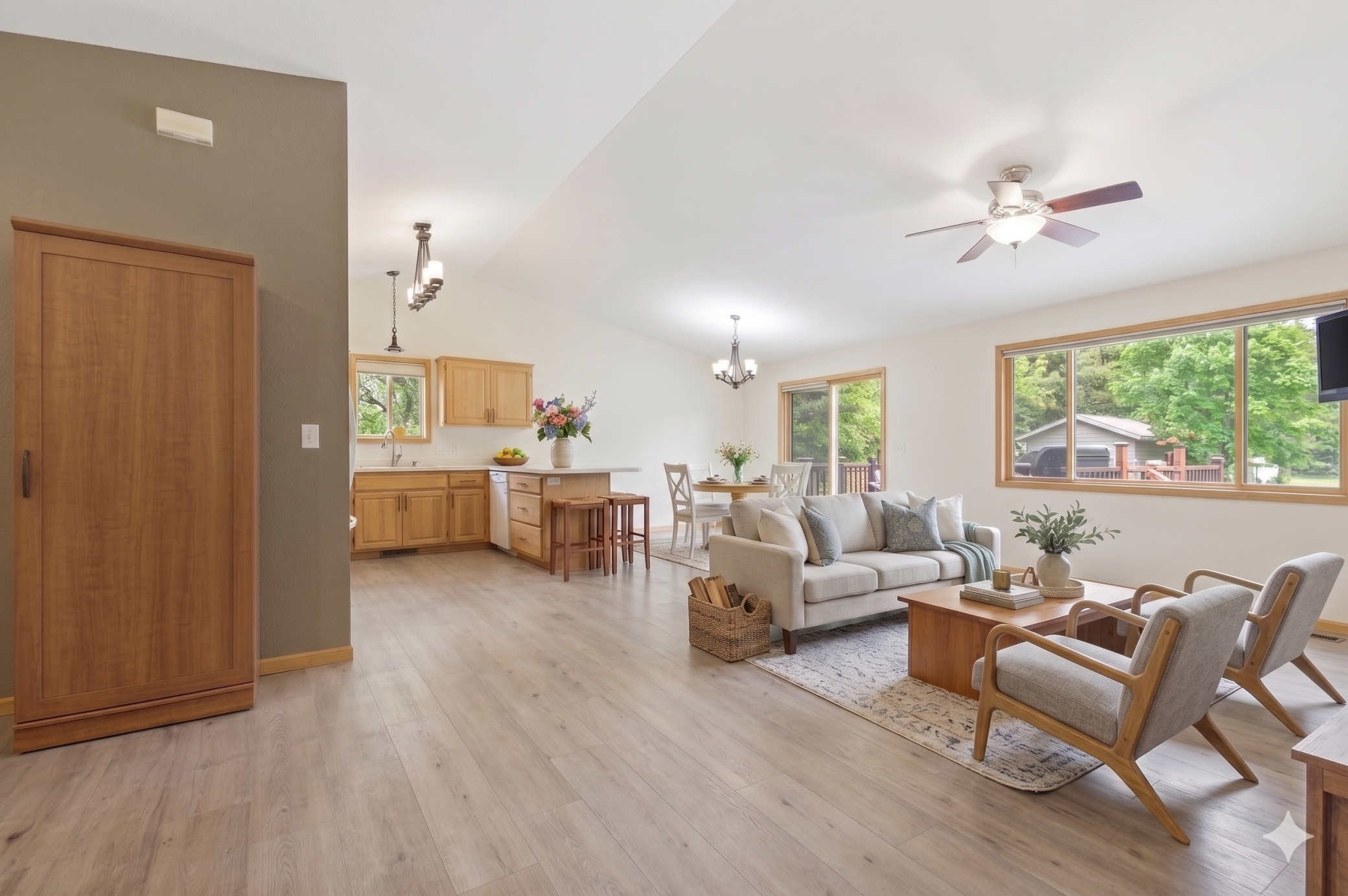 4914 Cedar Scenic Road