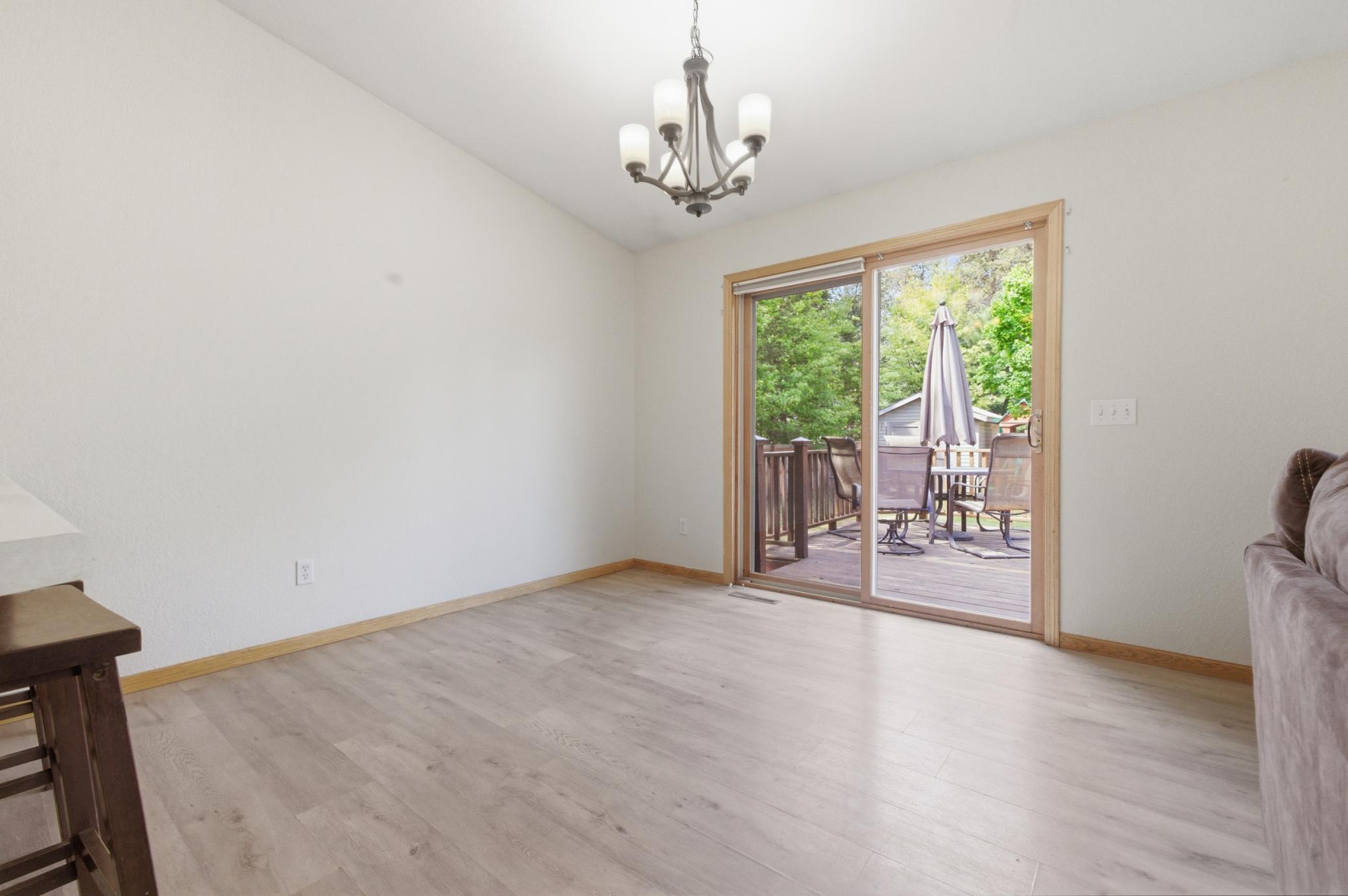 4914 Cedar Scenic Road