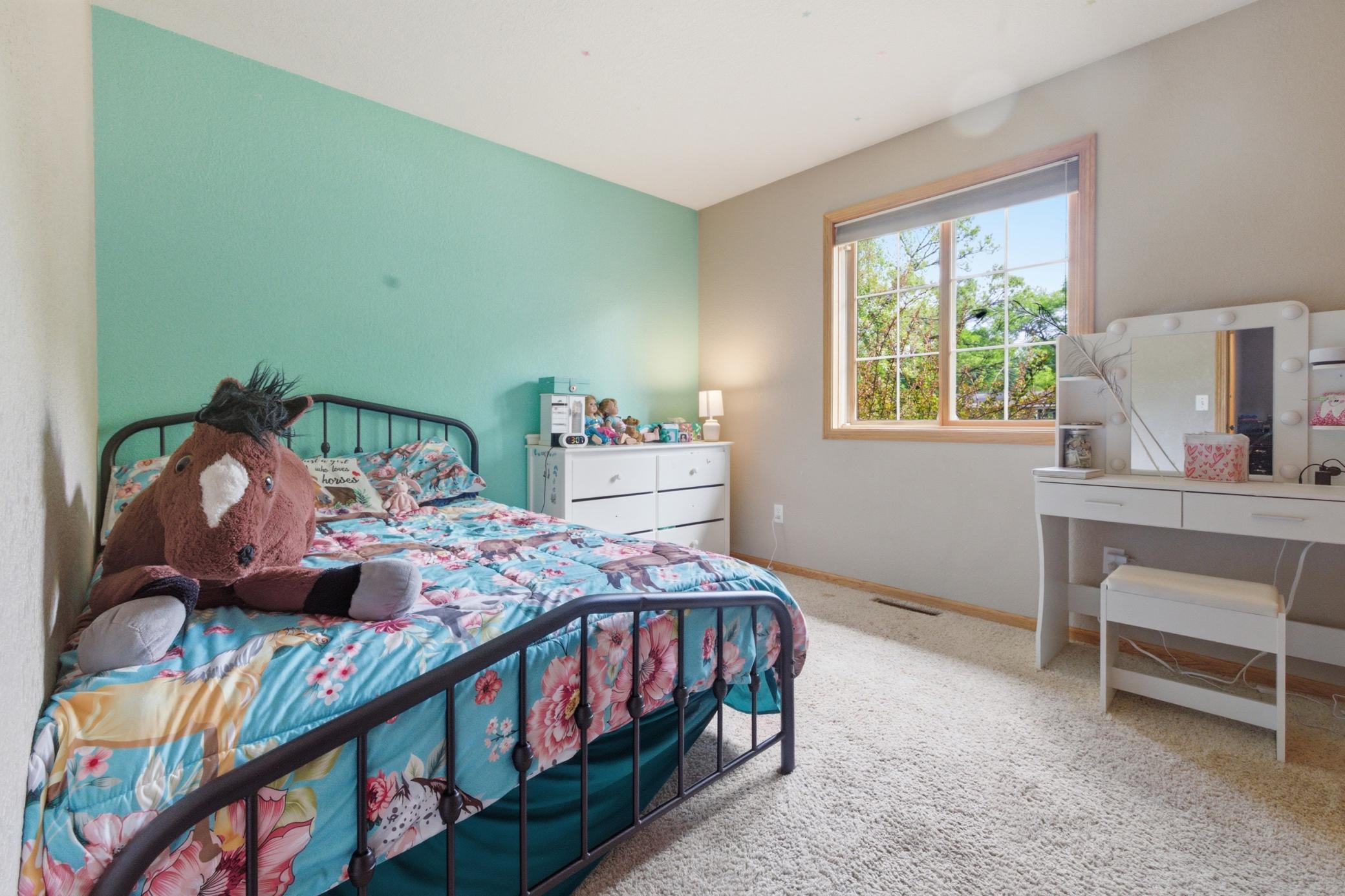 4914 Cedar Scenic Road
