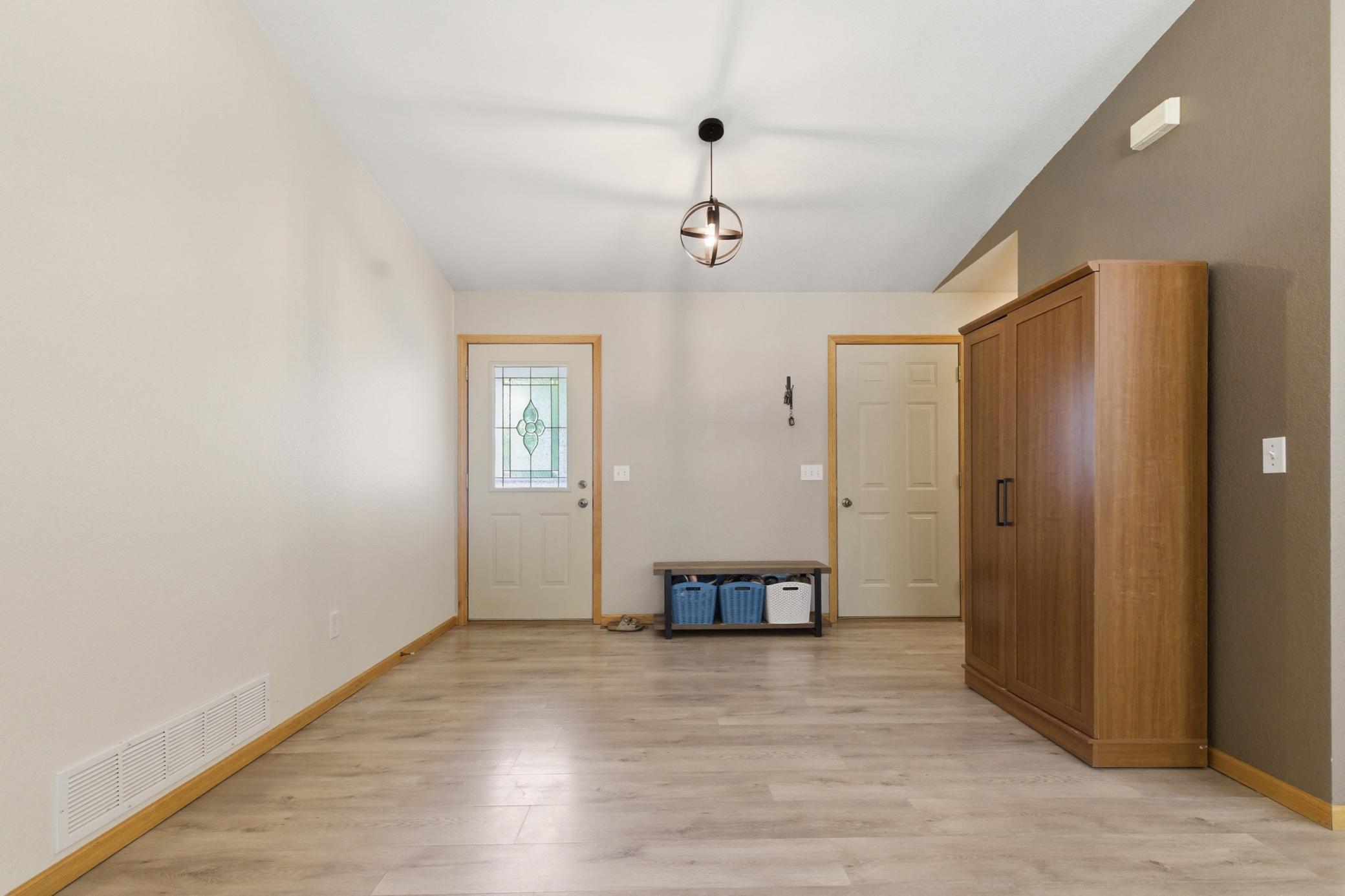 4914 Cedar Scenic Road