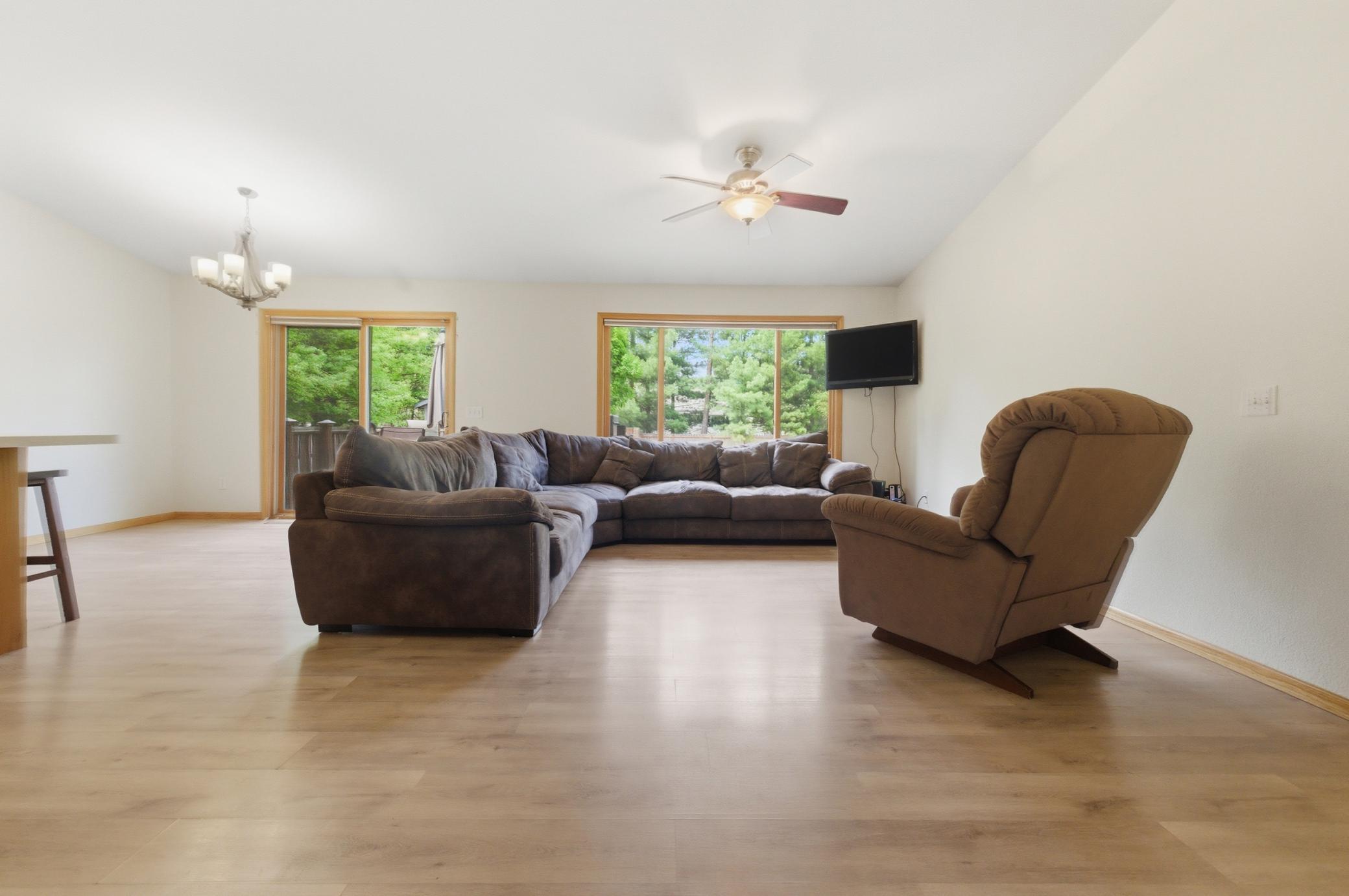 4914 Cedar Scenic Road