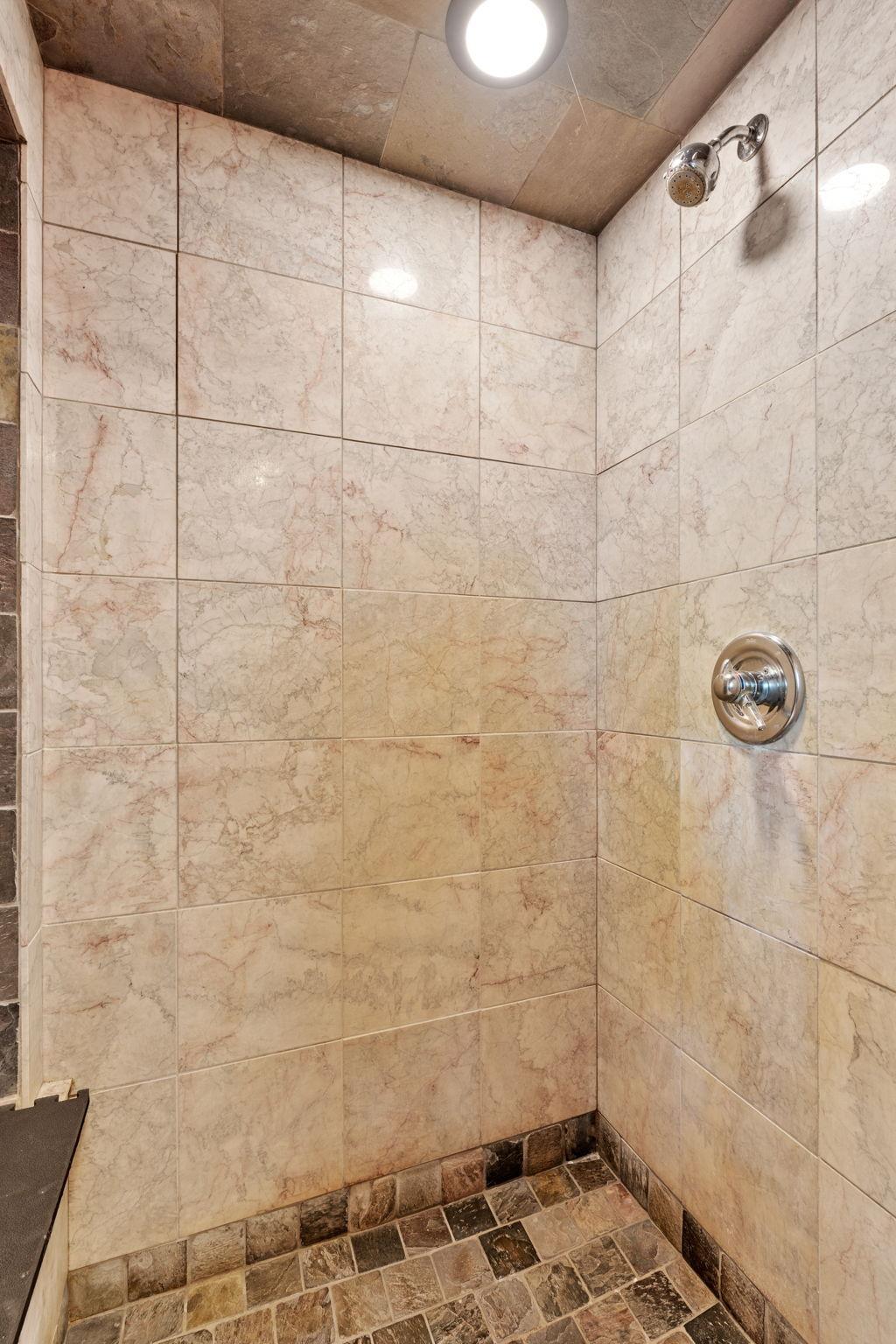 2090 Kendall Loop