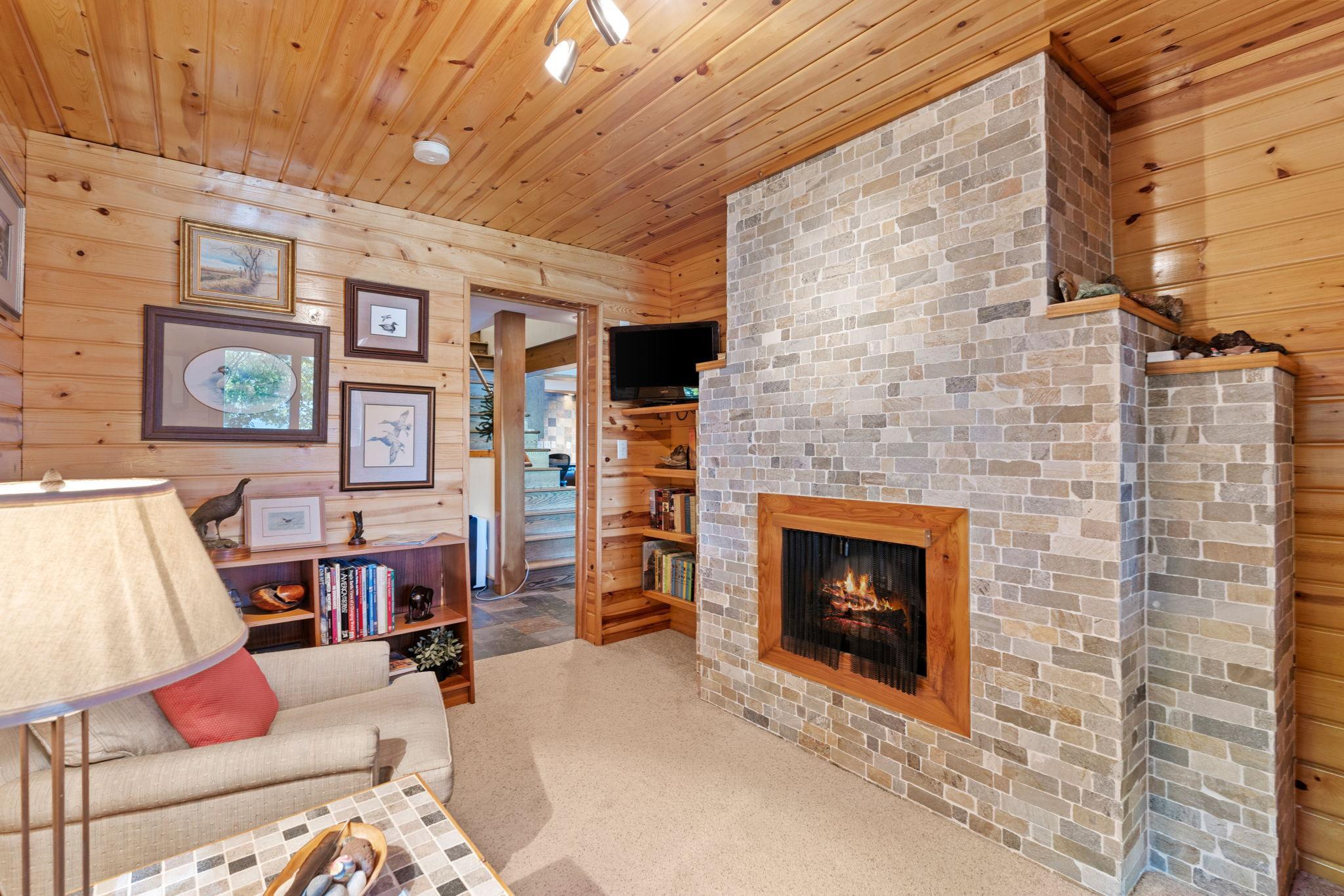 2090 Kendall Loop