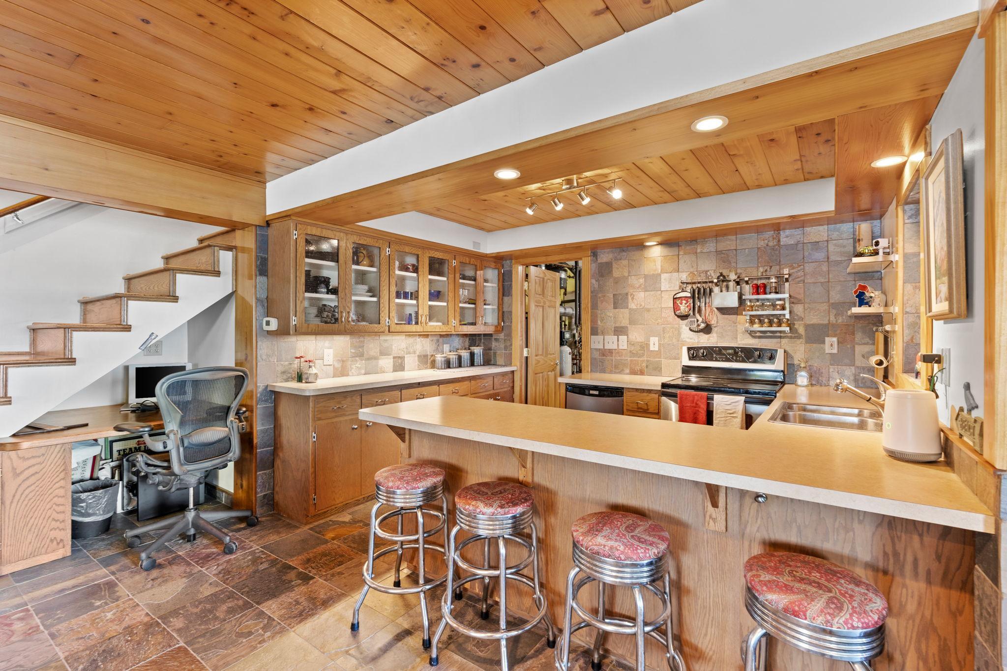 2090 Kendall Loop