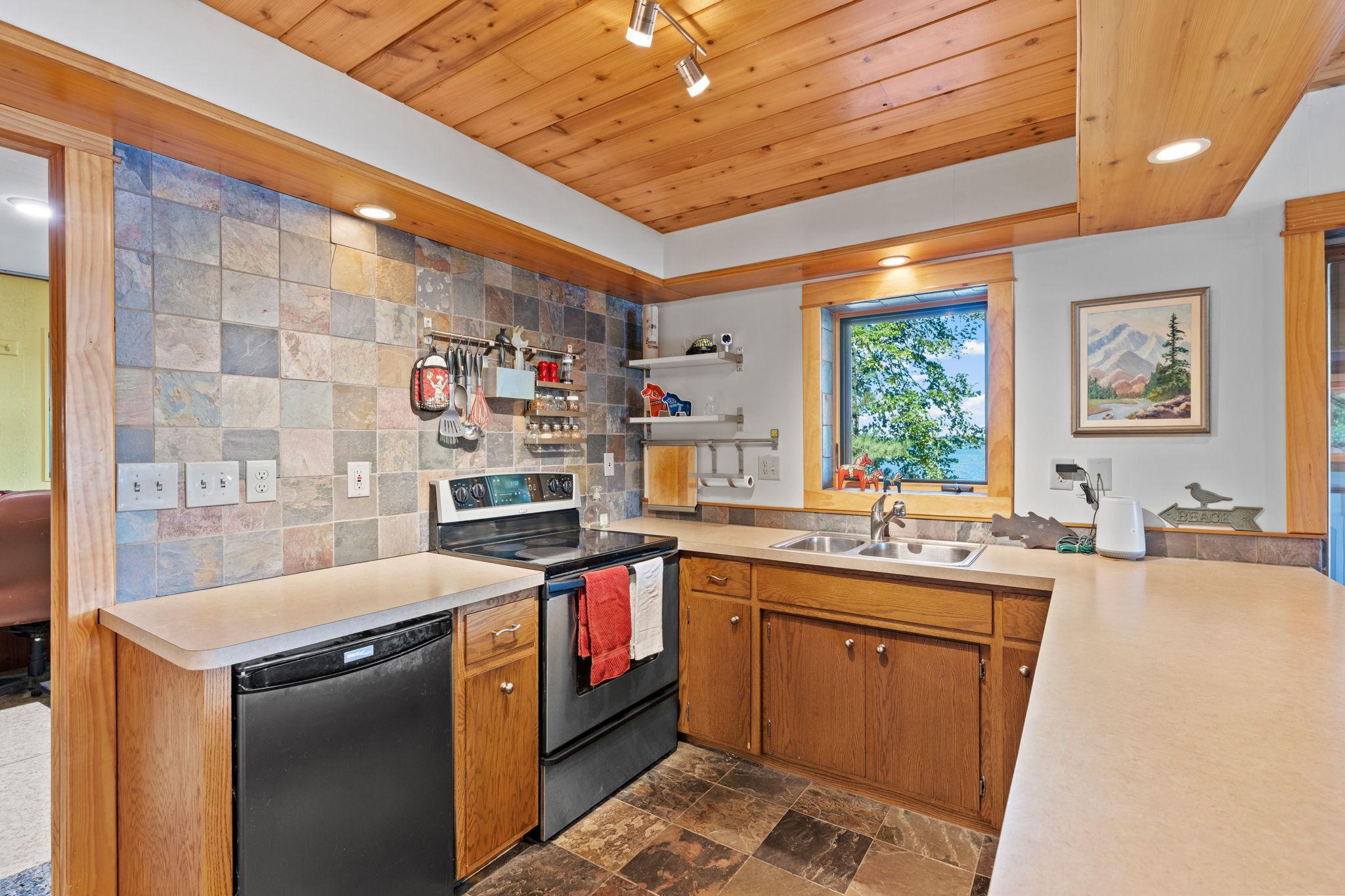 2090 Kendall Loop
