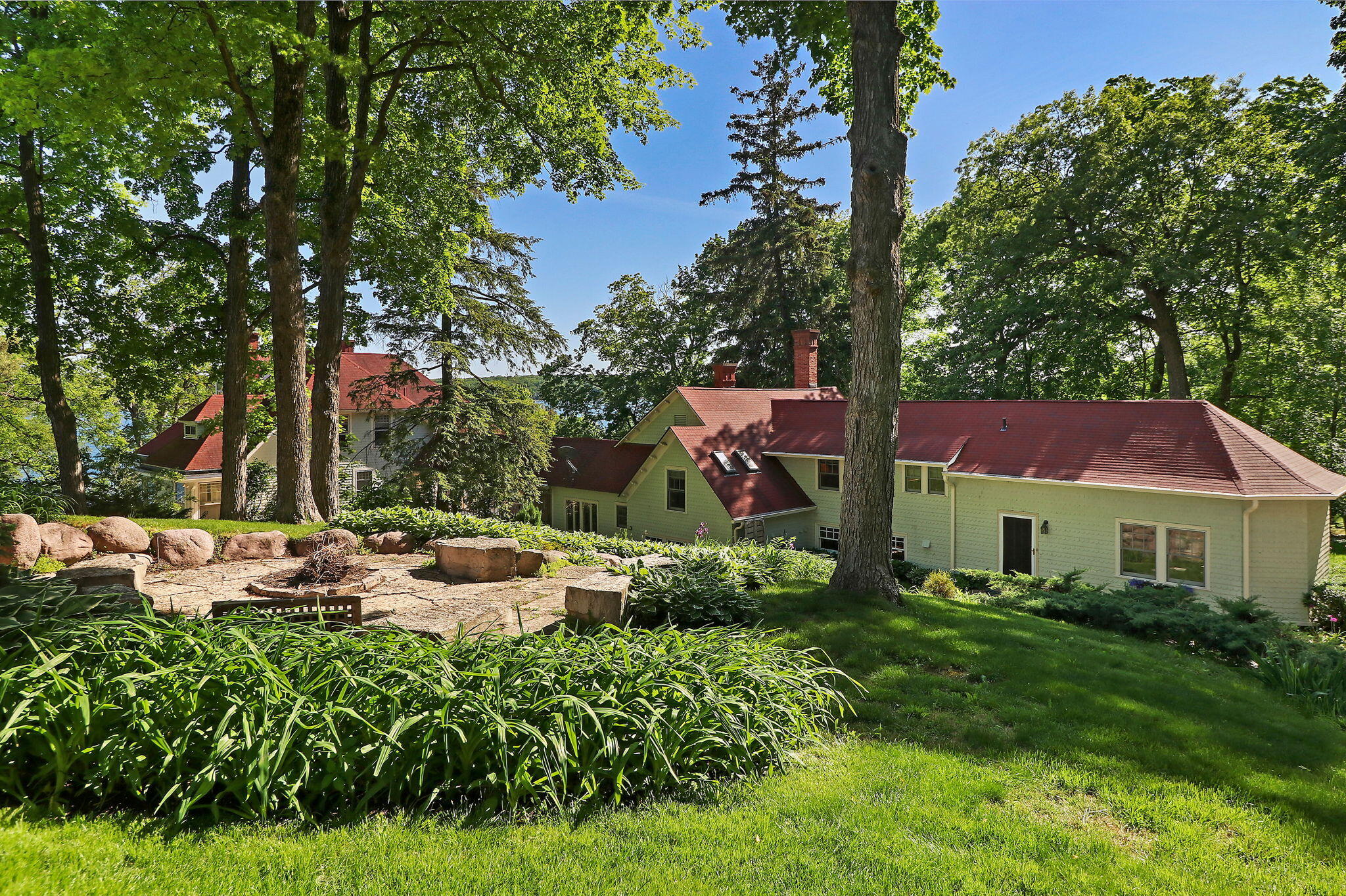 N2202 Bonnie Brae Ln