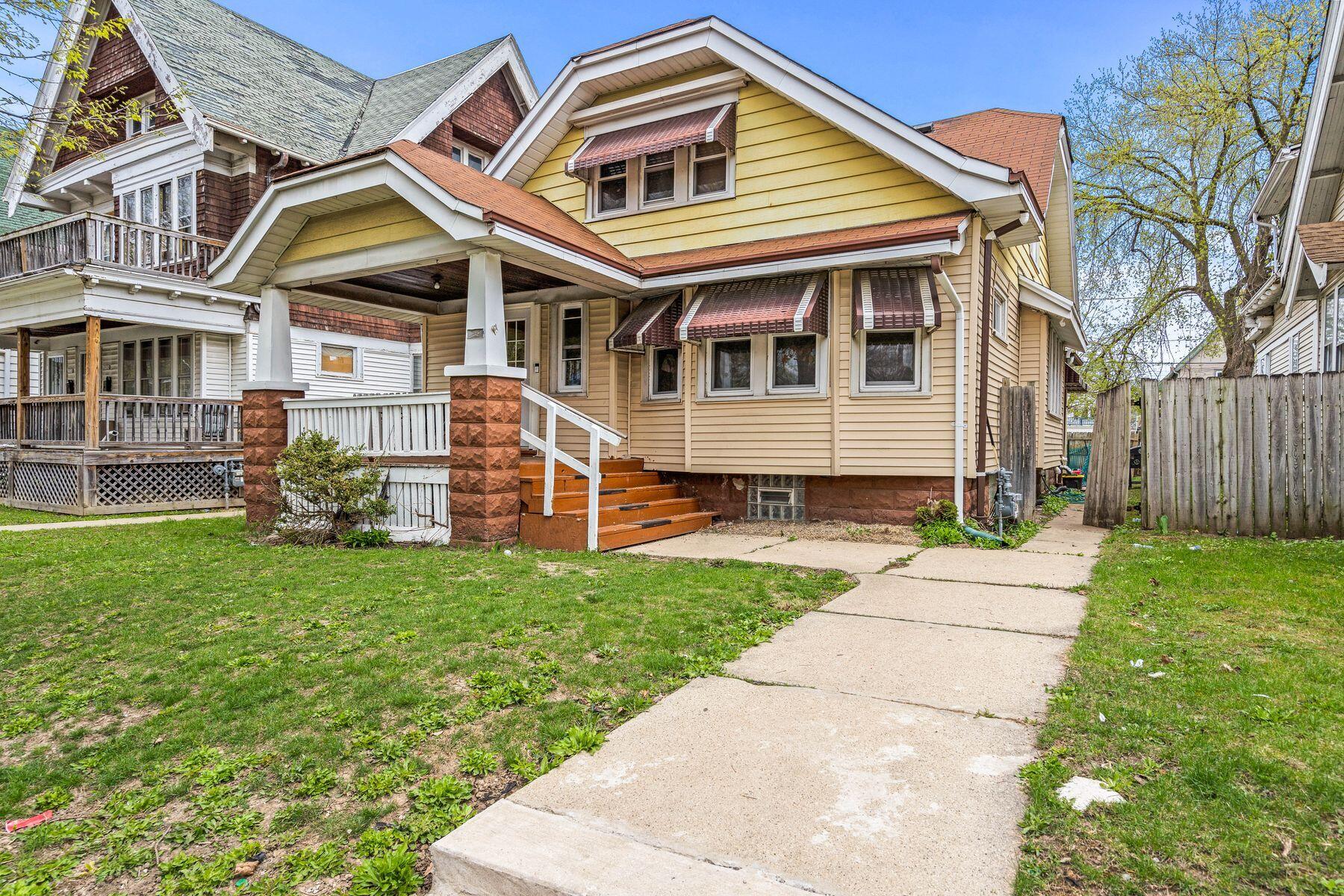2524 N 40th St