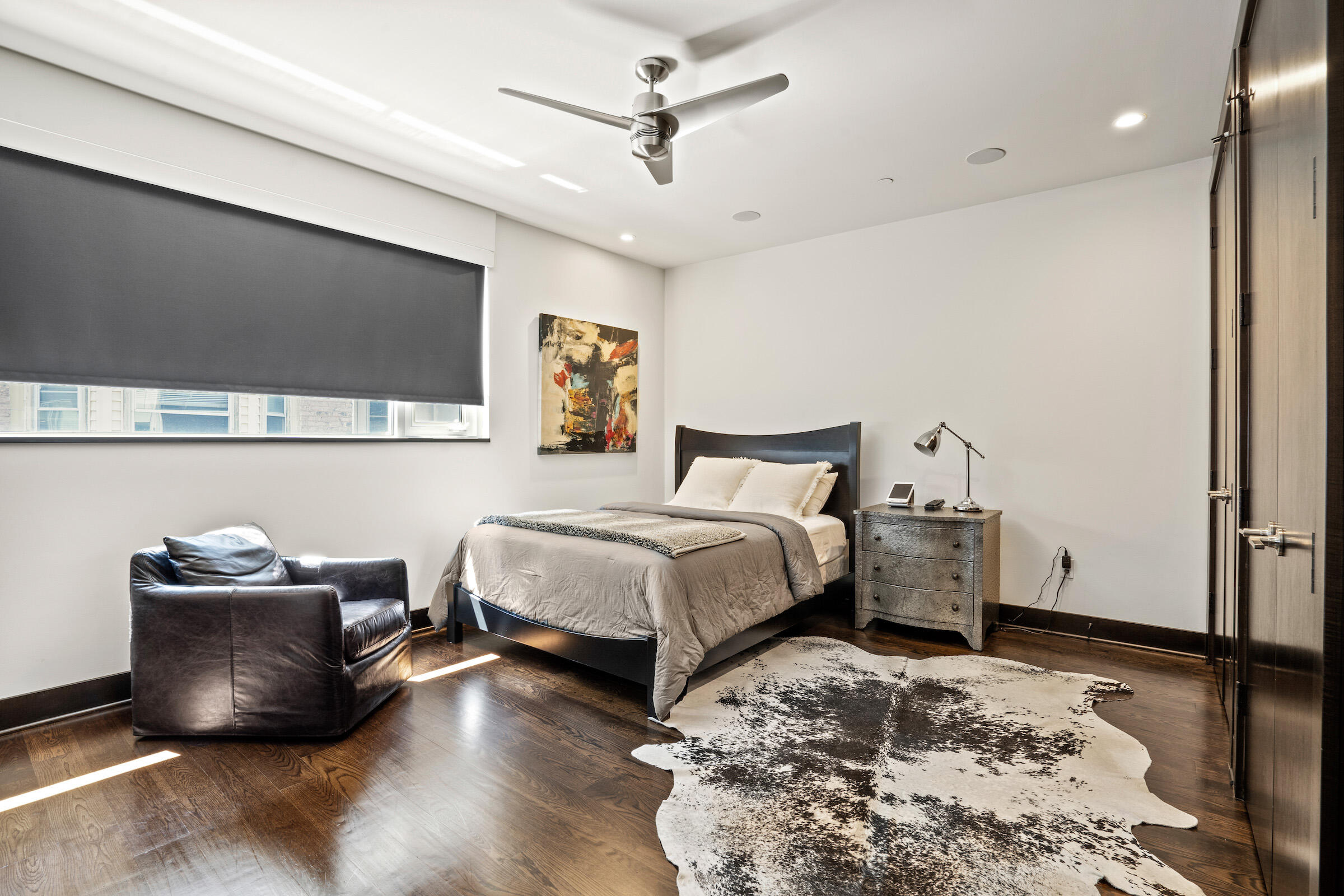 765 E Kilbourn Ave 3