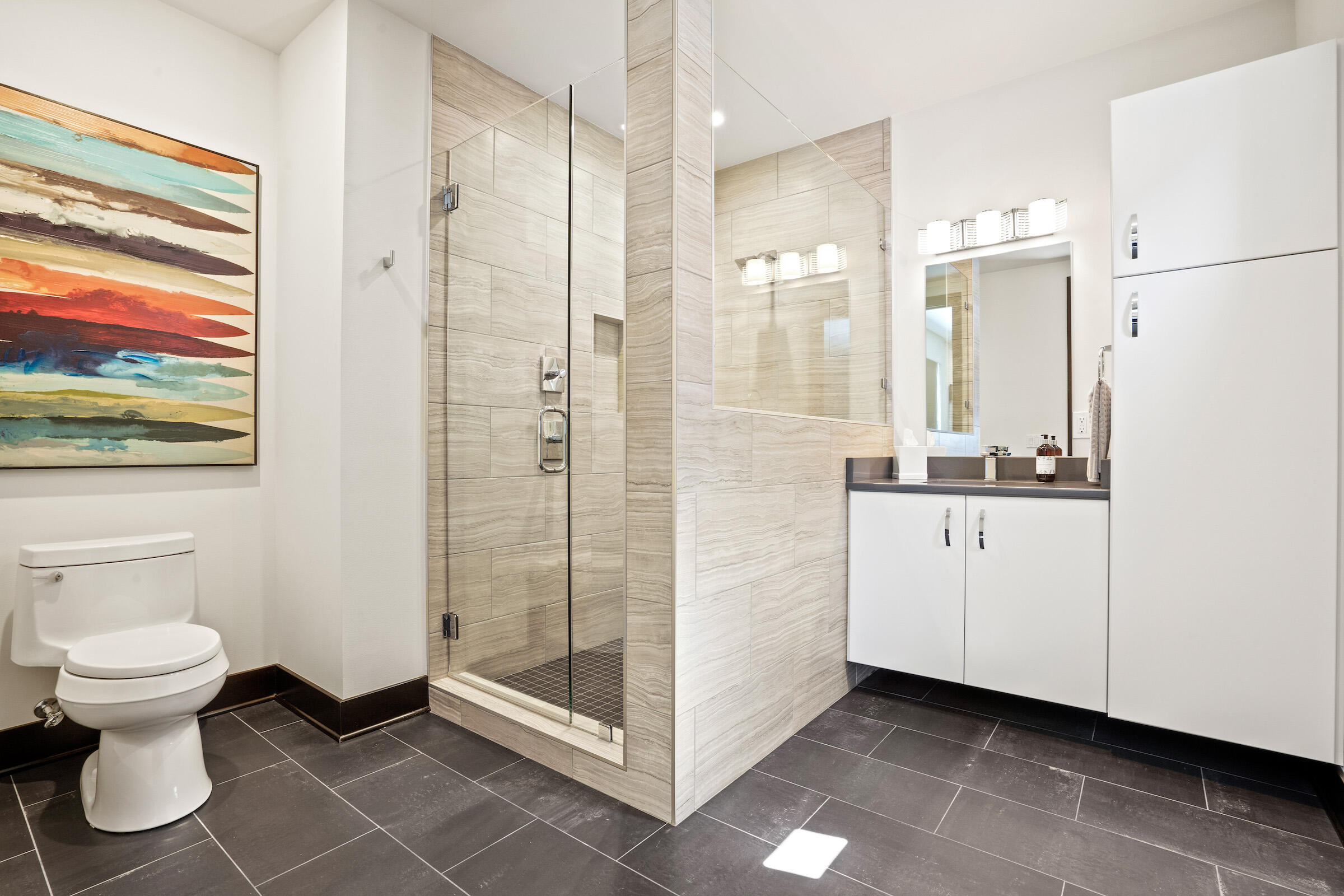 765 E Kilbourn Ave 3