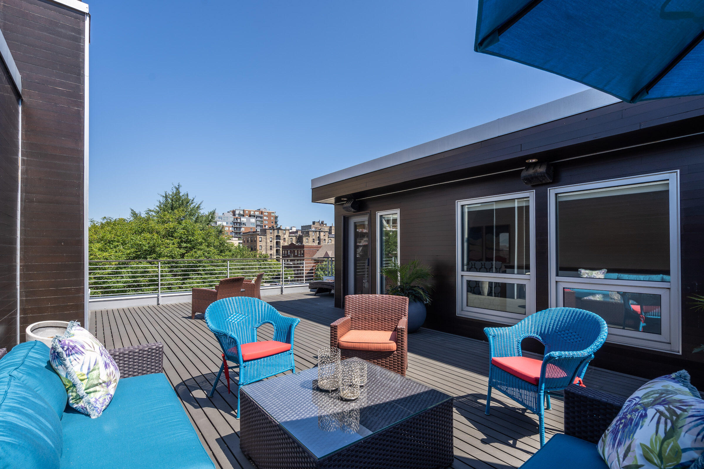 765 E Kilbourn Ave 3