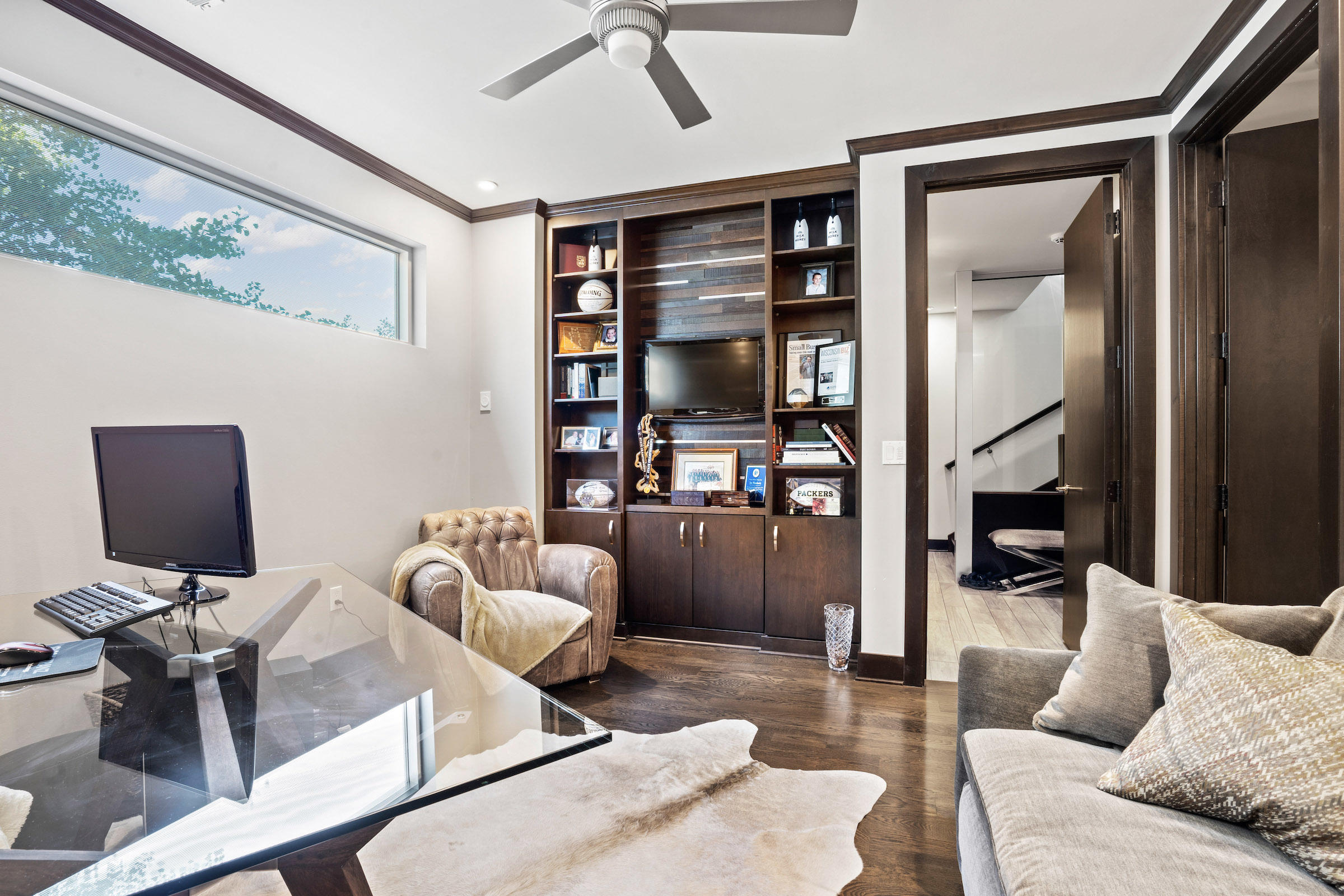 765 E Kilbourn Ave 3