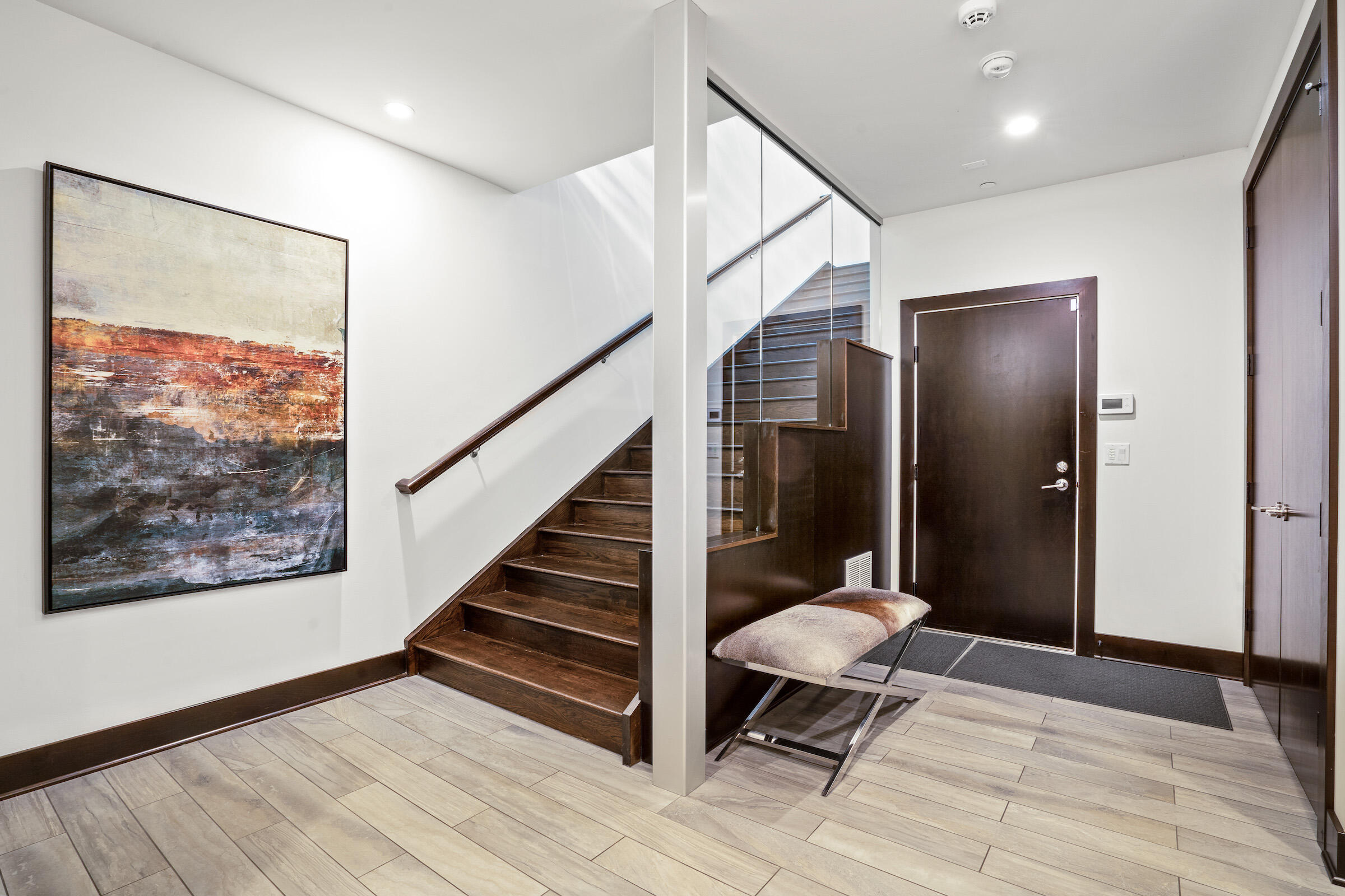 765 E Kilbourn Ave 3