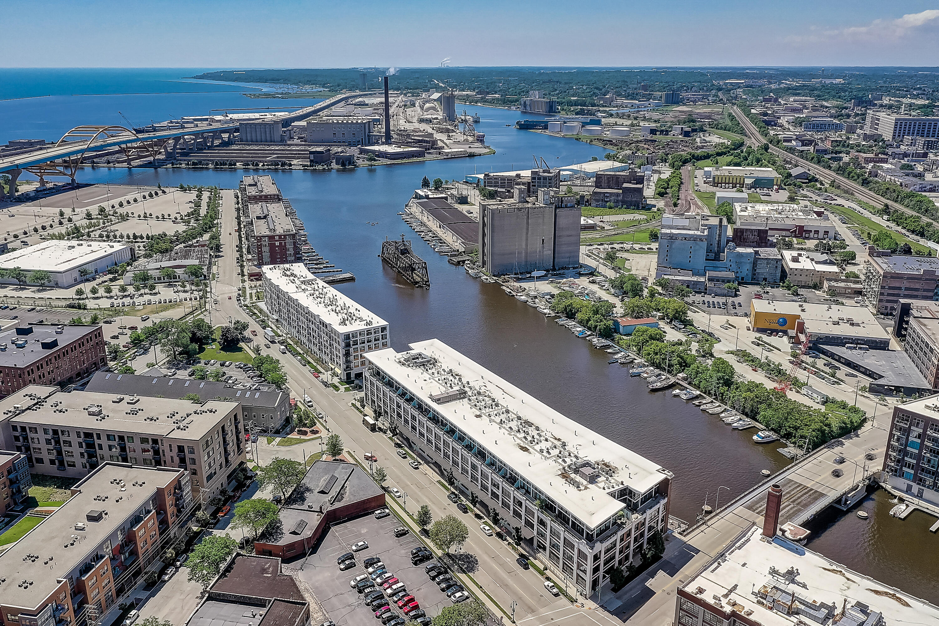 311 E Erie St 206