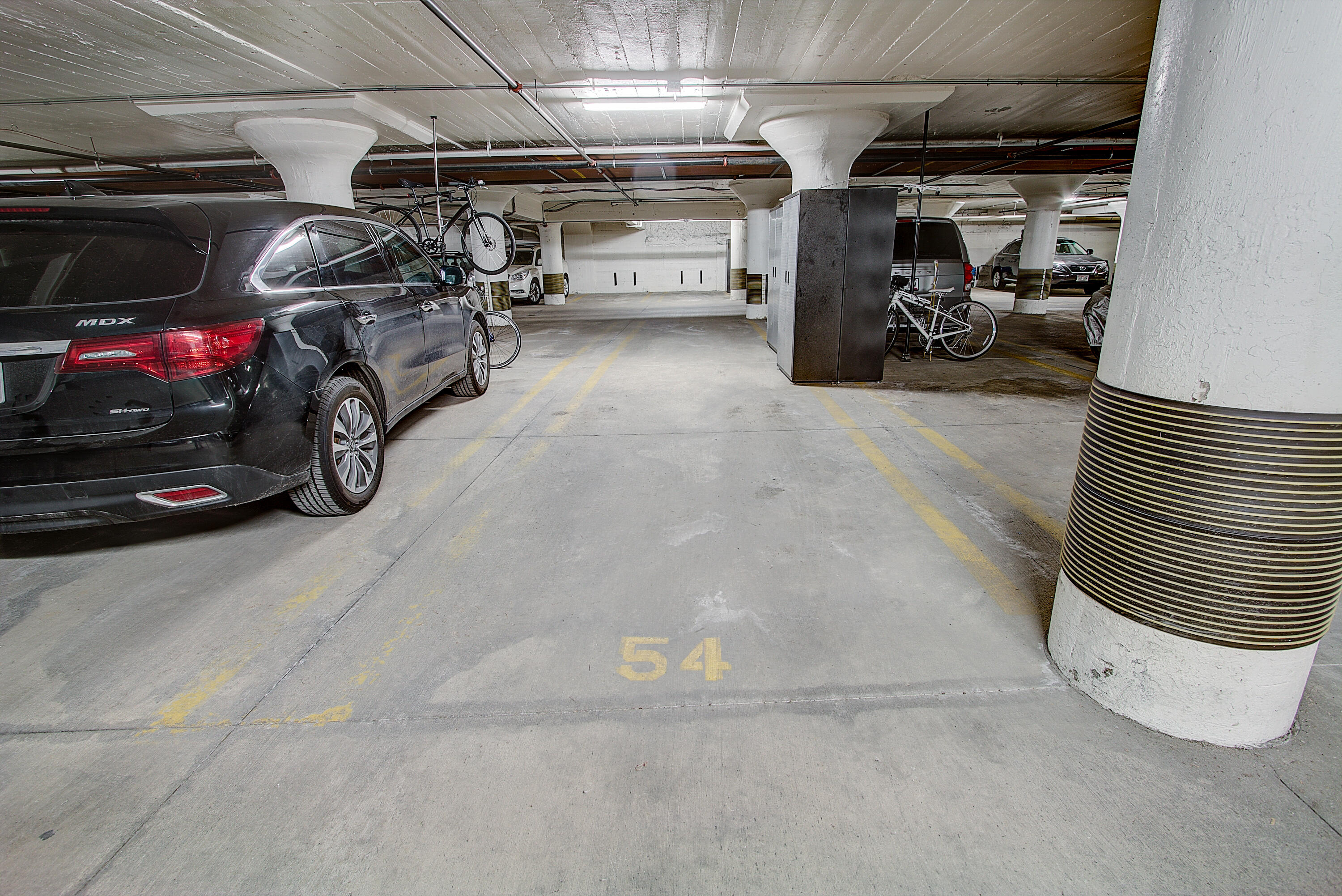 311 E Erie St 206