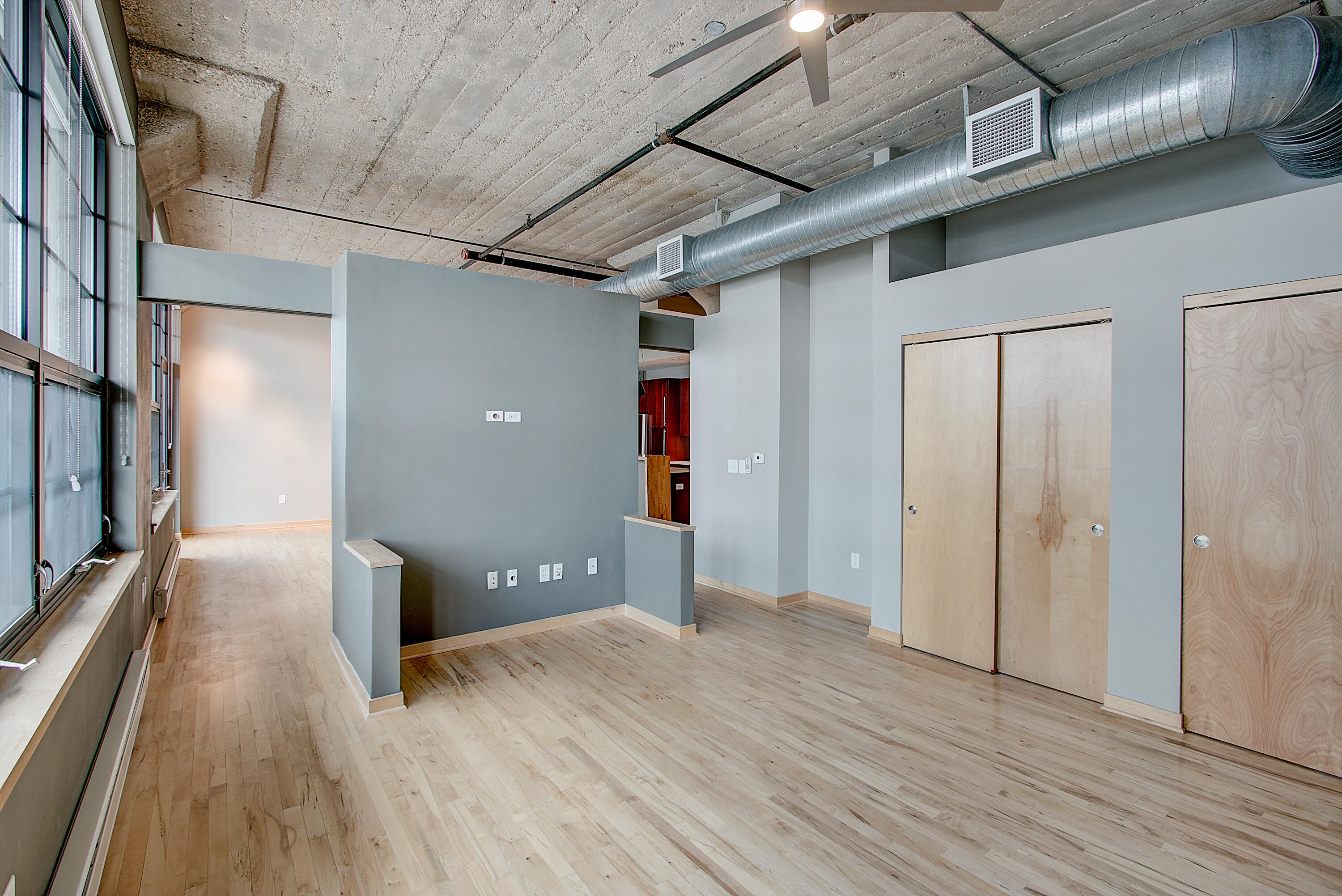 311 E Erie St 206