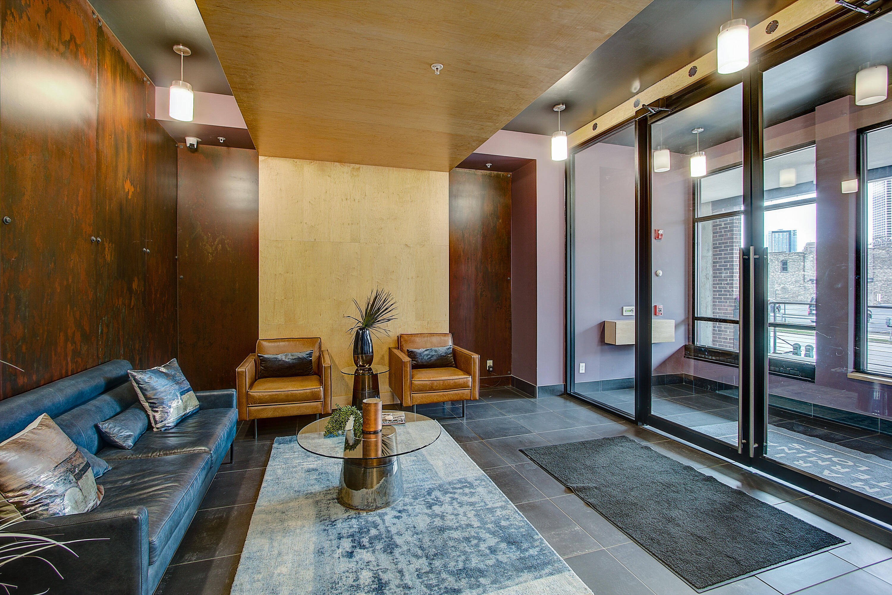 311 E Erie St 206