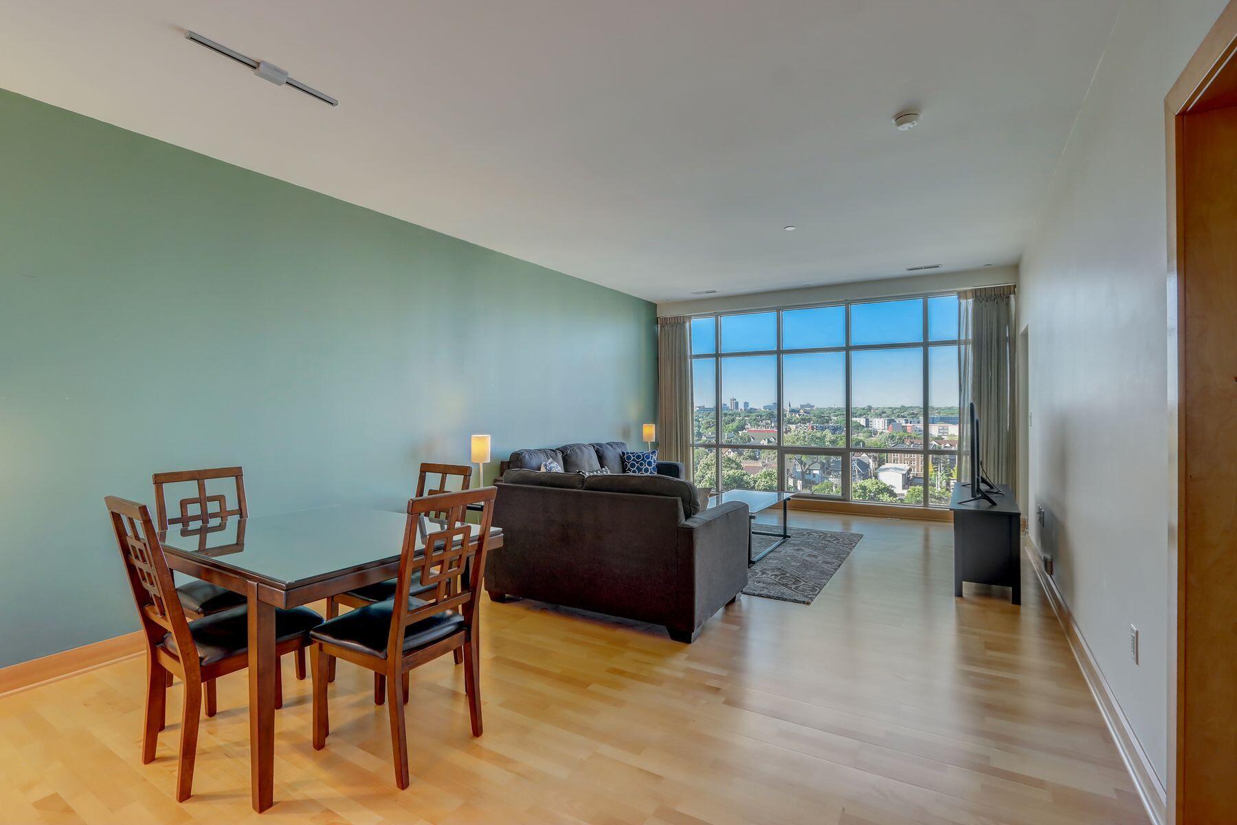 1550 E Royall Pl 1011