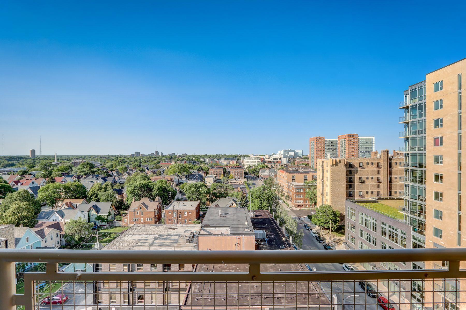 1550 E Royall Pl 1011