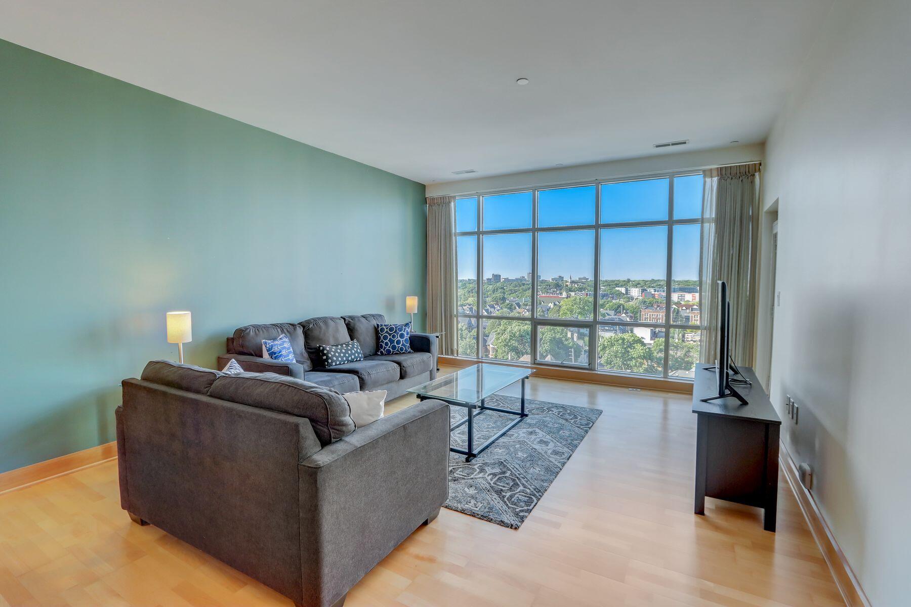 1550 E Royall Pl 1011