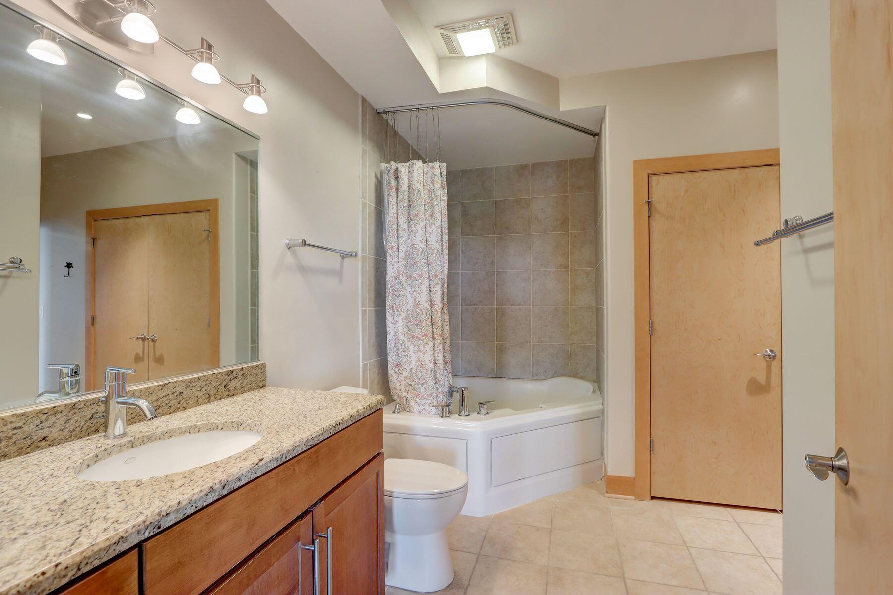 1550 E Royall Pl 1011