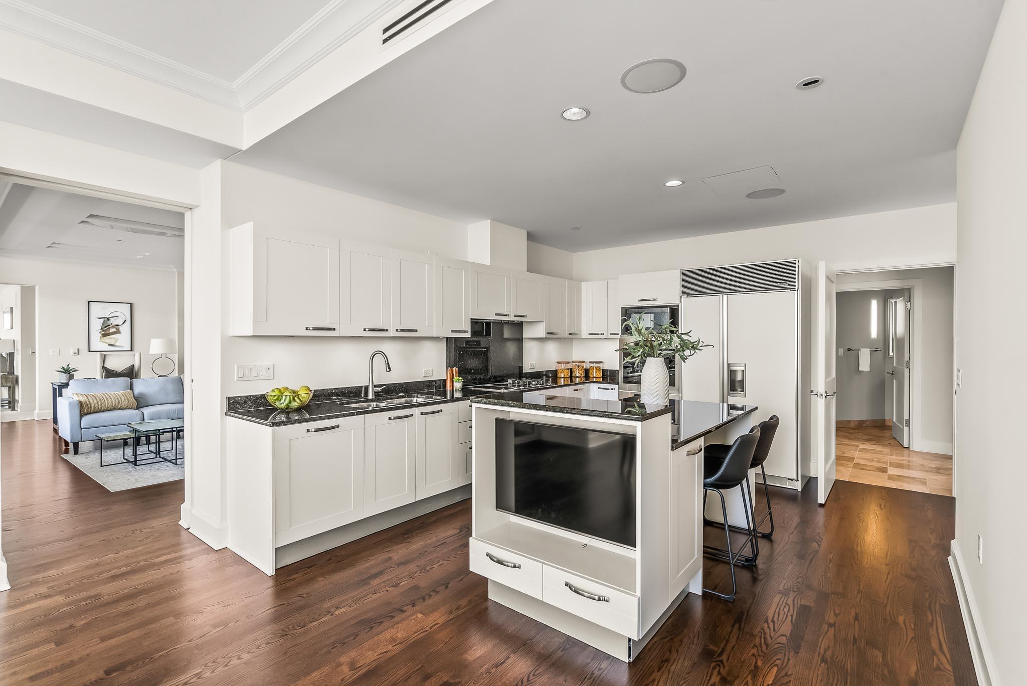 825 N Prospect Ave 2202