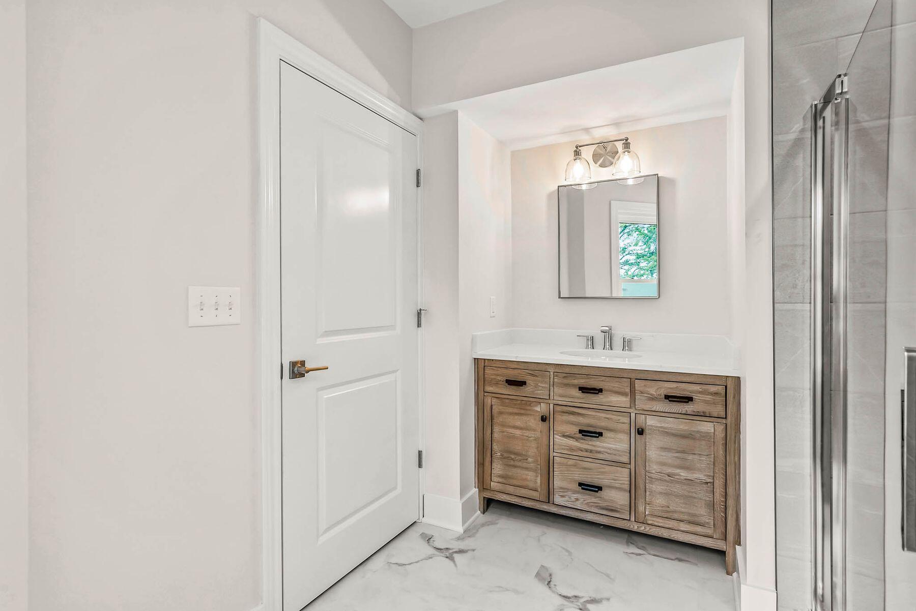 1042 E Juneau Ave 3