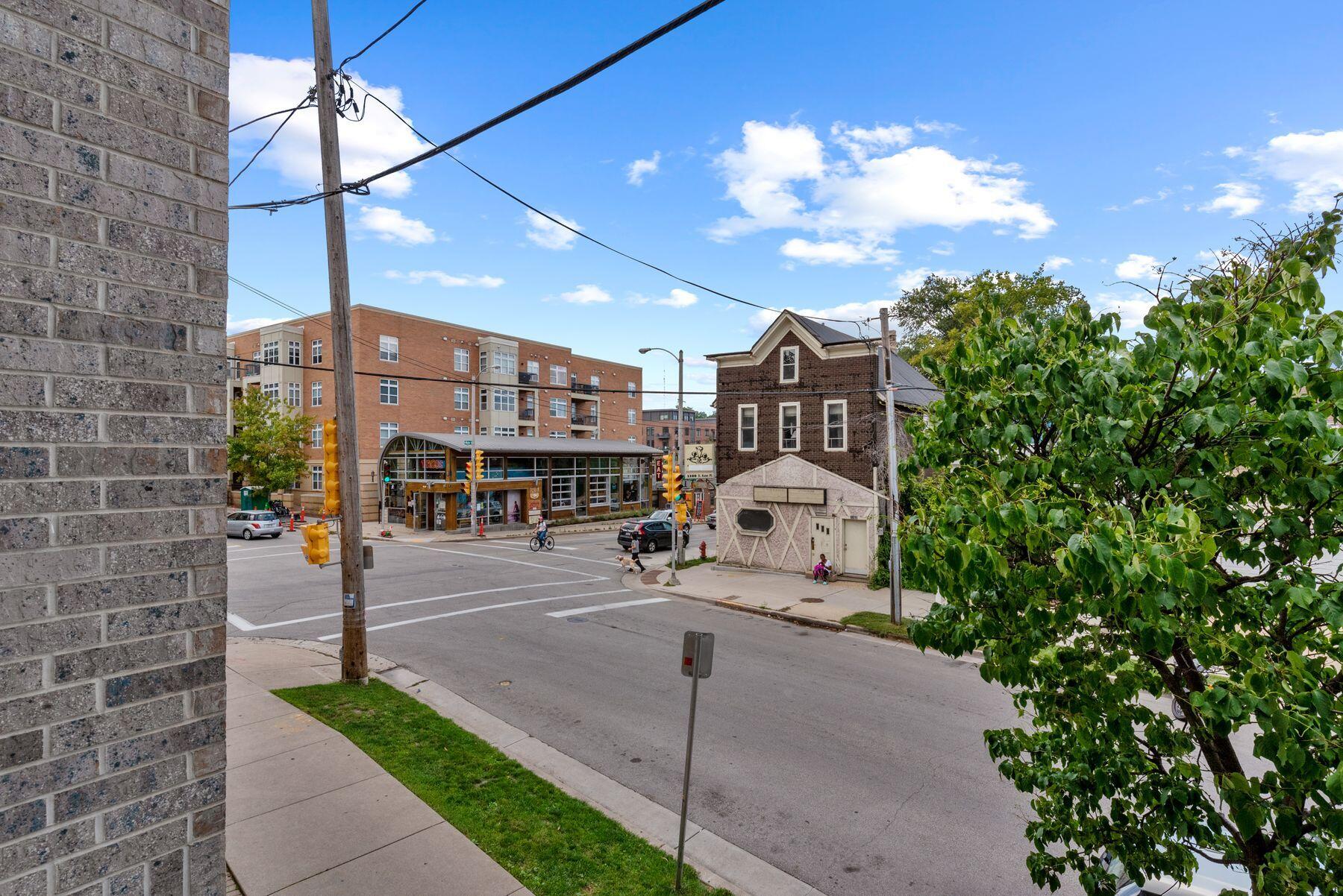 1888 N Humboldt Ave 202