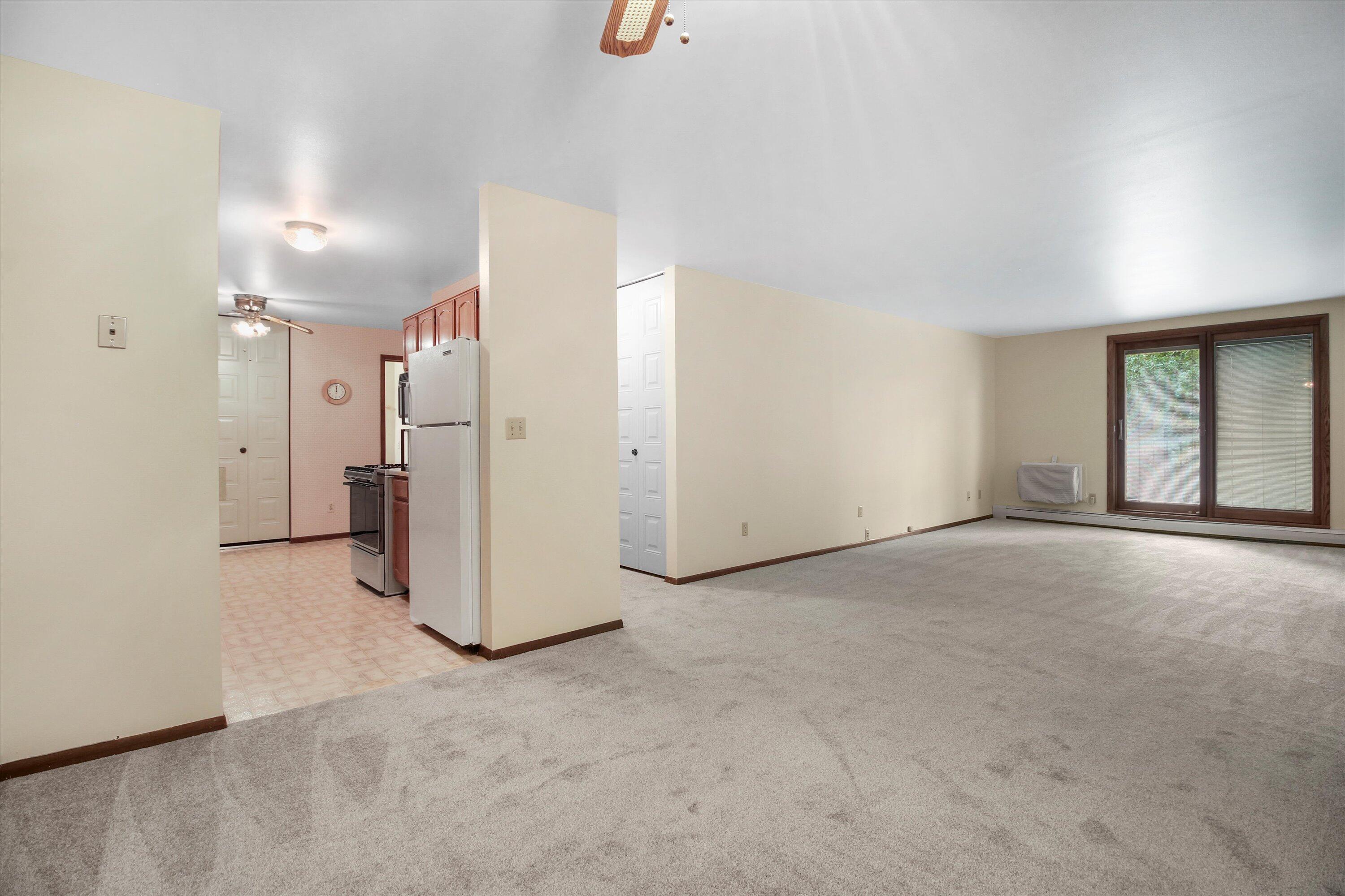 6167 W Howard Ave 13
