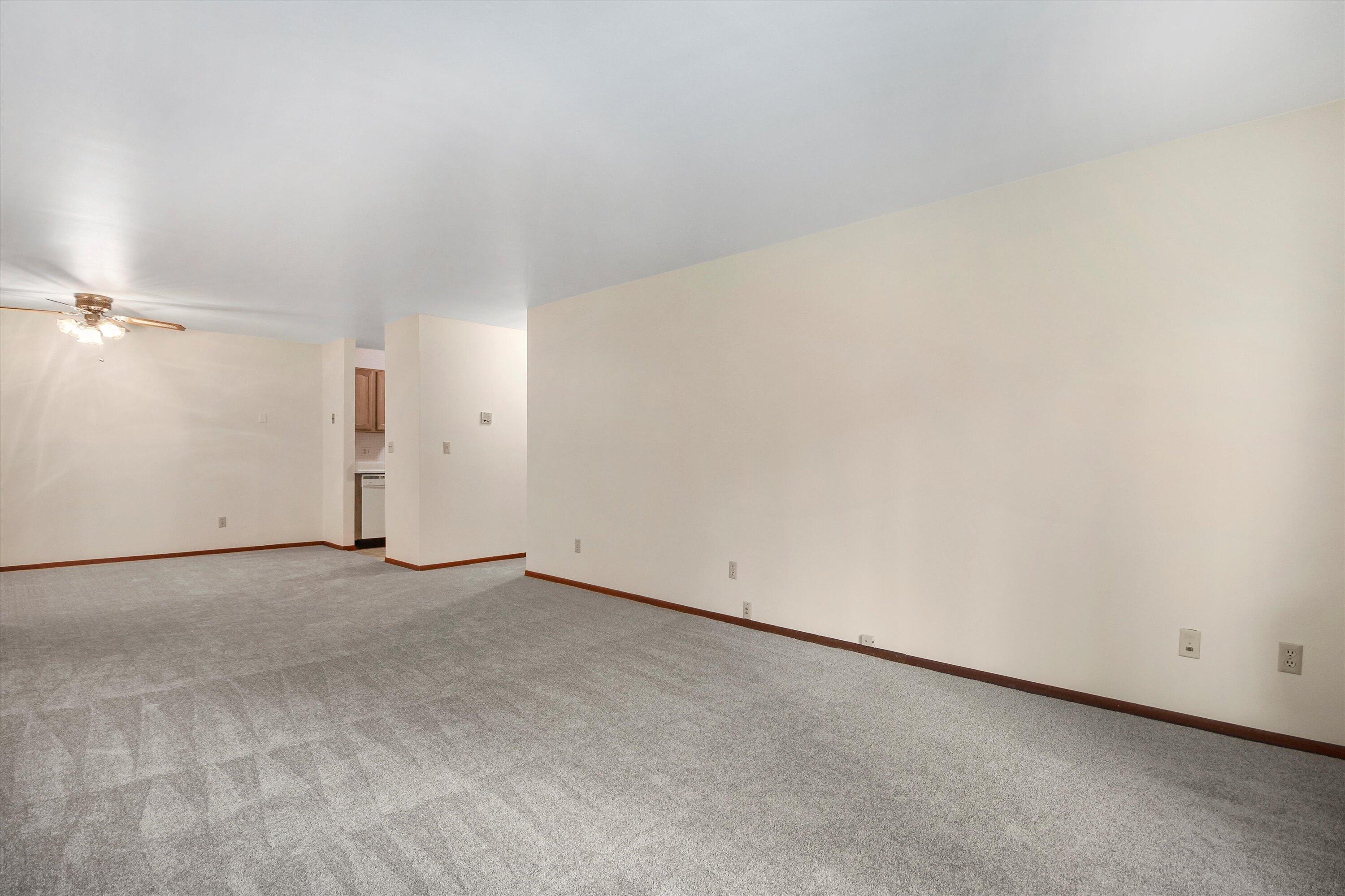 6167 W Howard Ave 13
