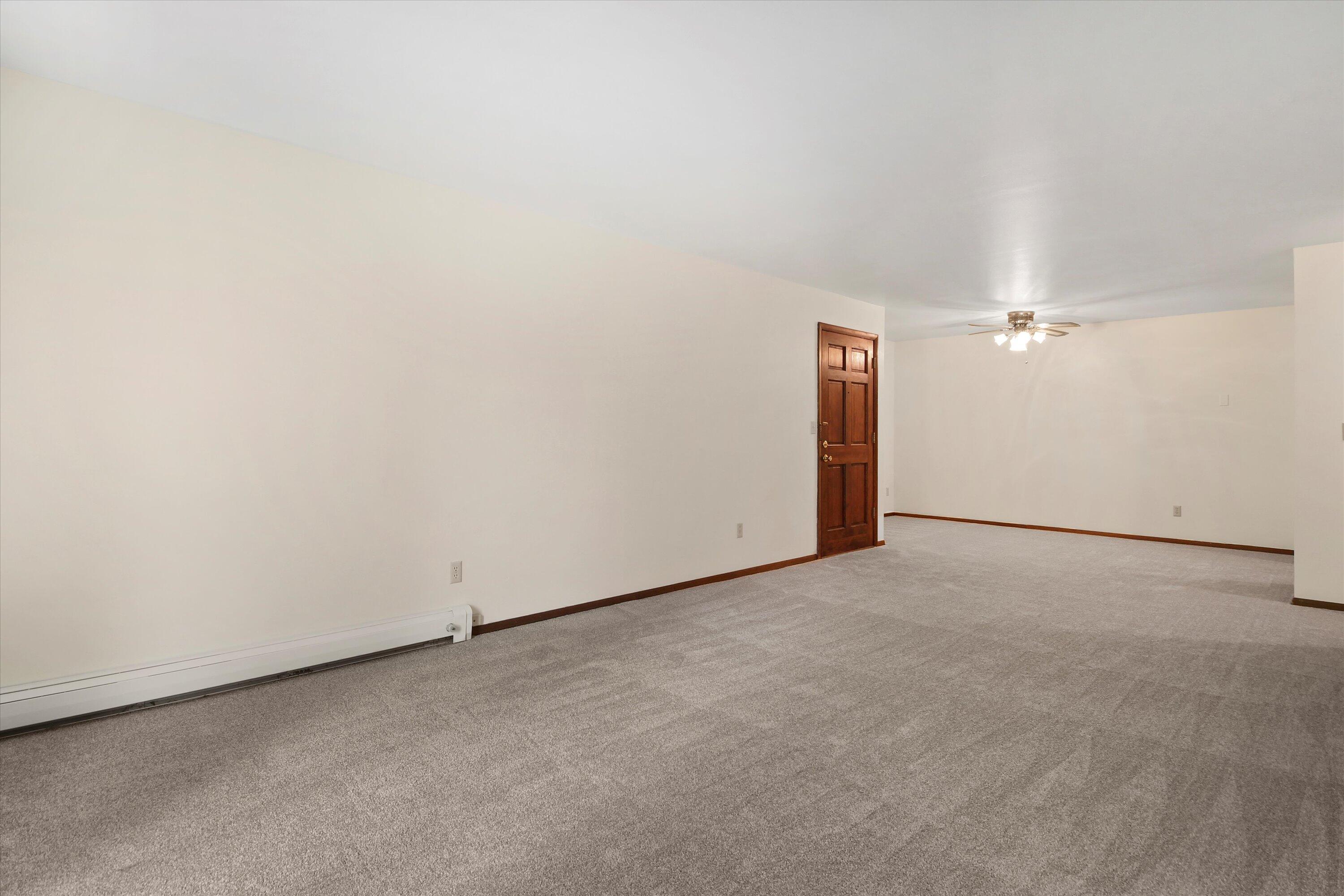 6167 W Howard Ave 13