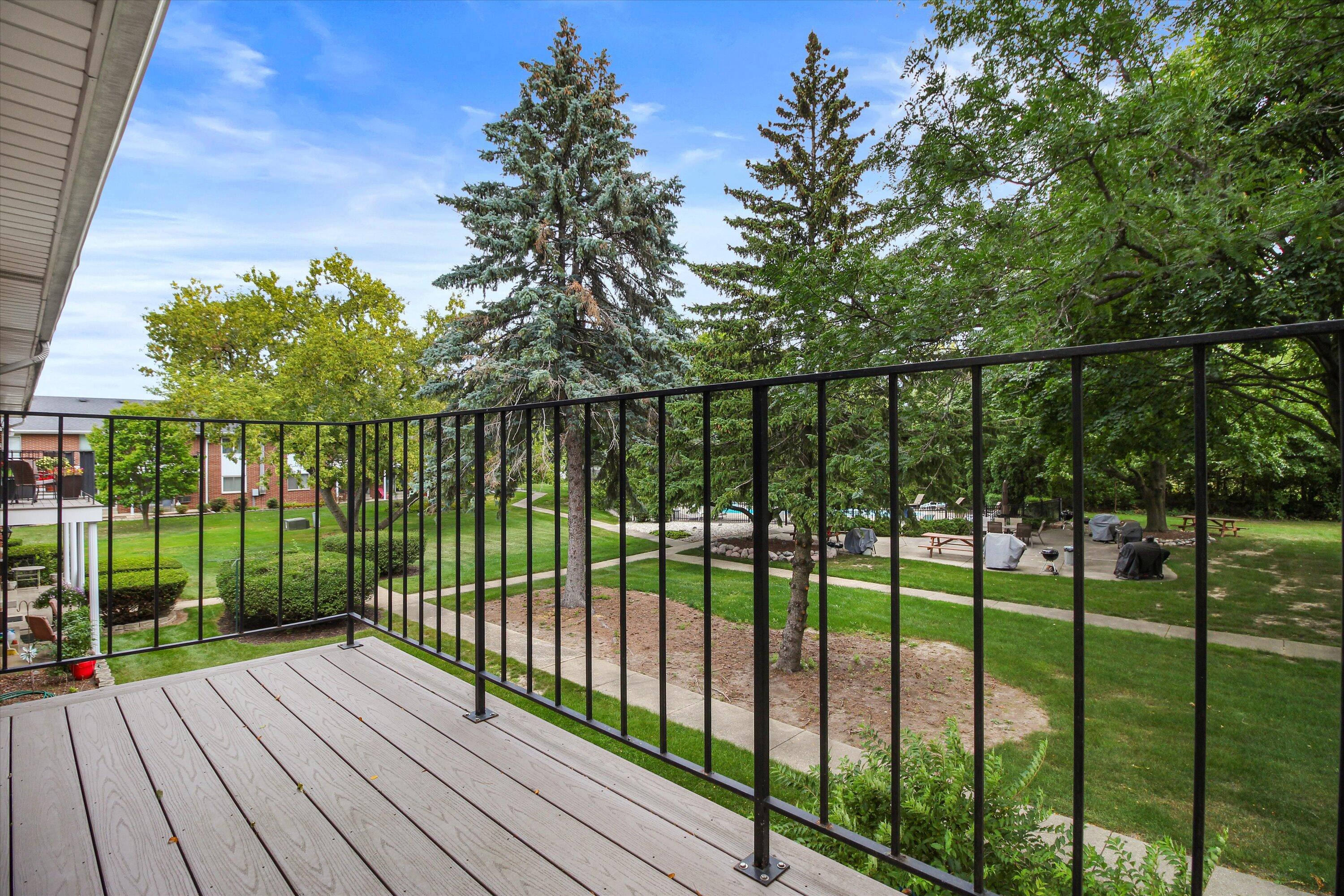 6167 W Howard Ave 13