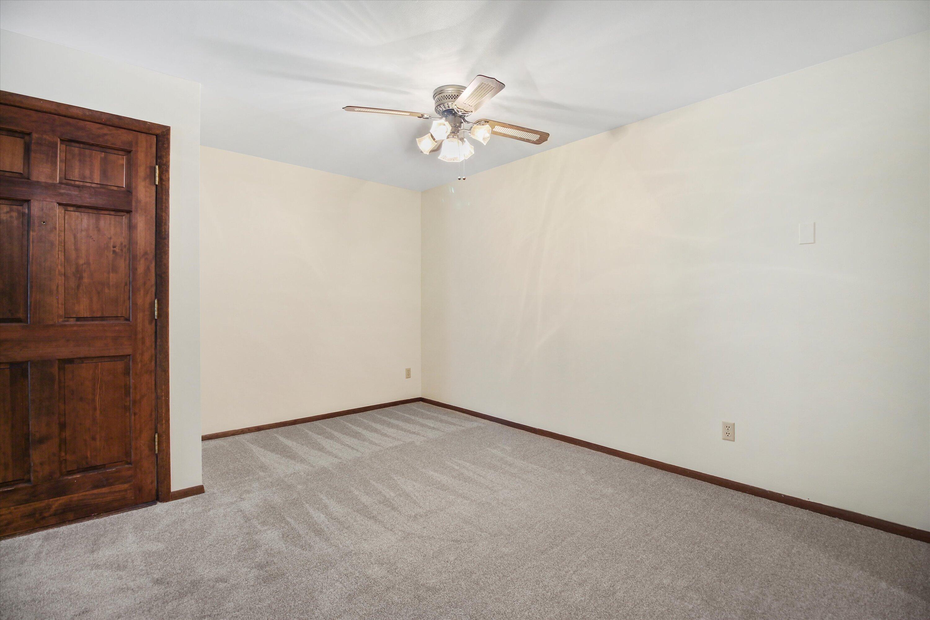 6167 W Howard Ave 13