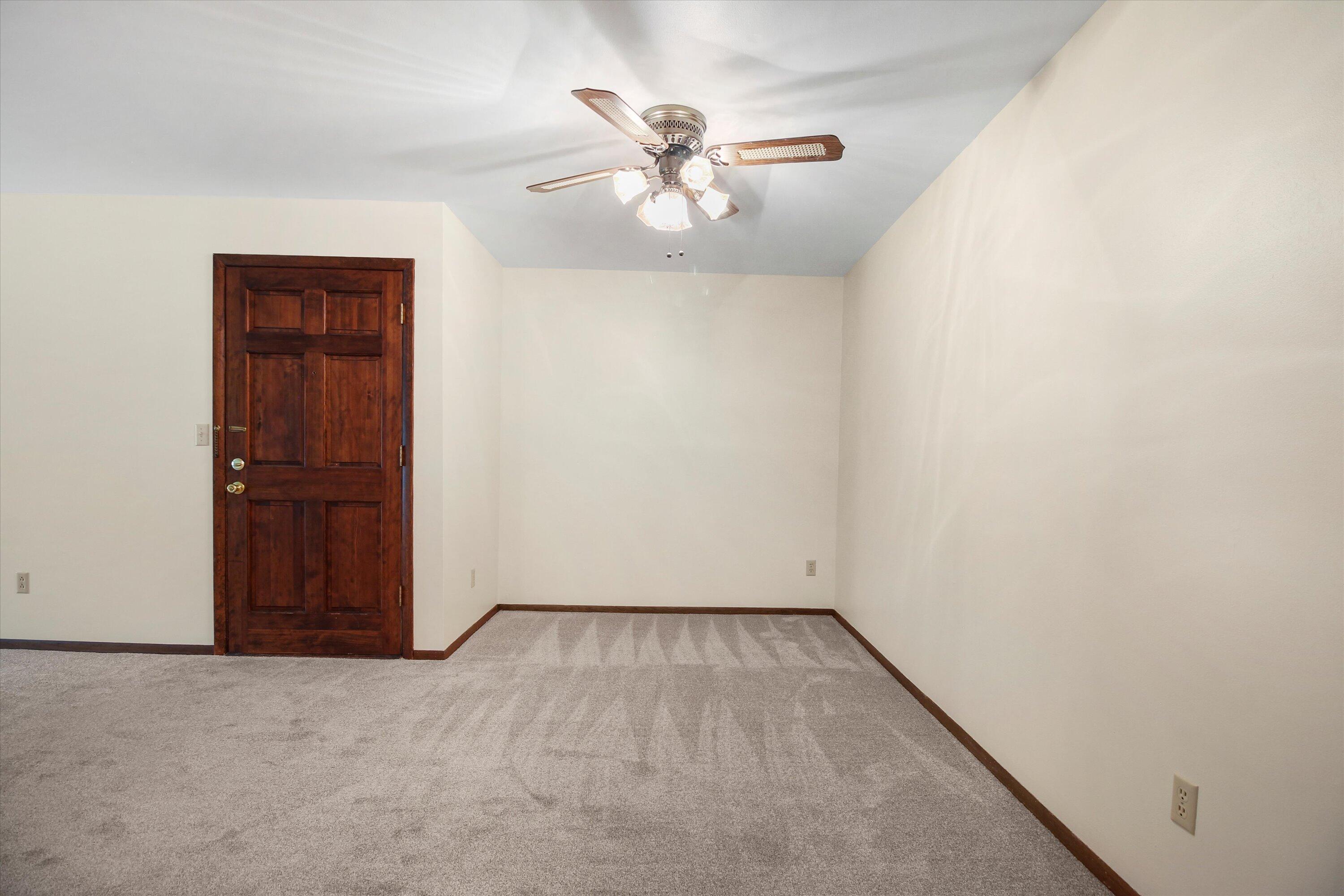 6167 W Howard Ave 13