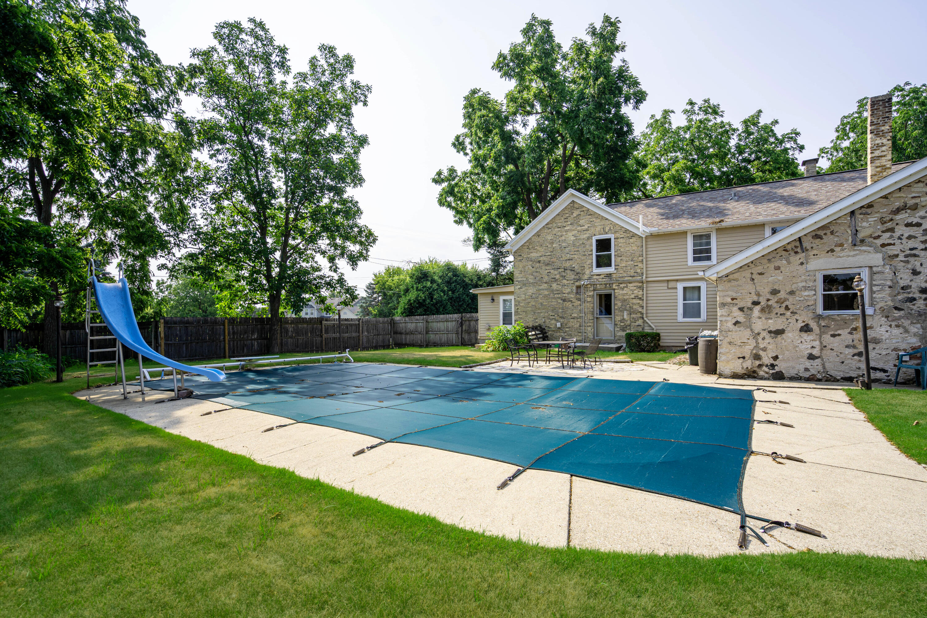 2805 N Barker Rd
